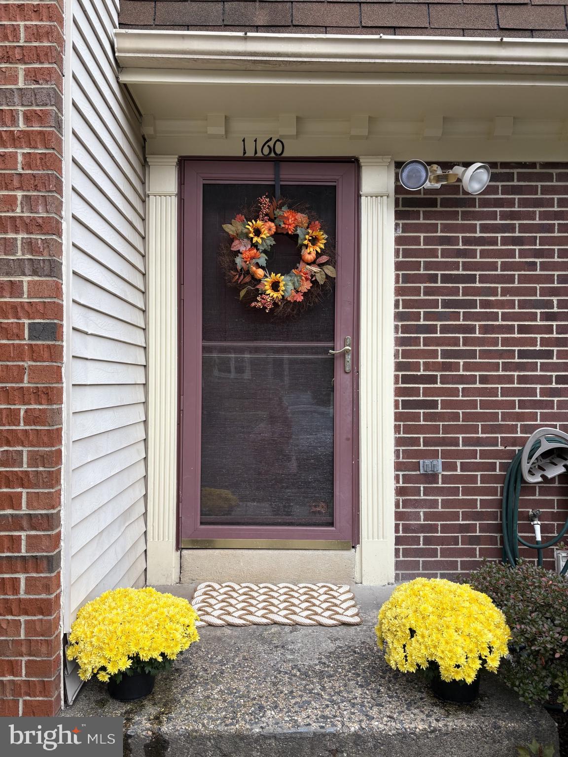 TOWNS ON THE GREENS - Residential