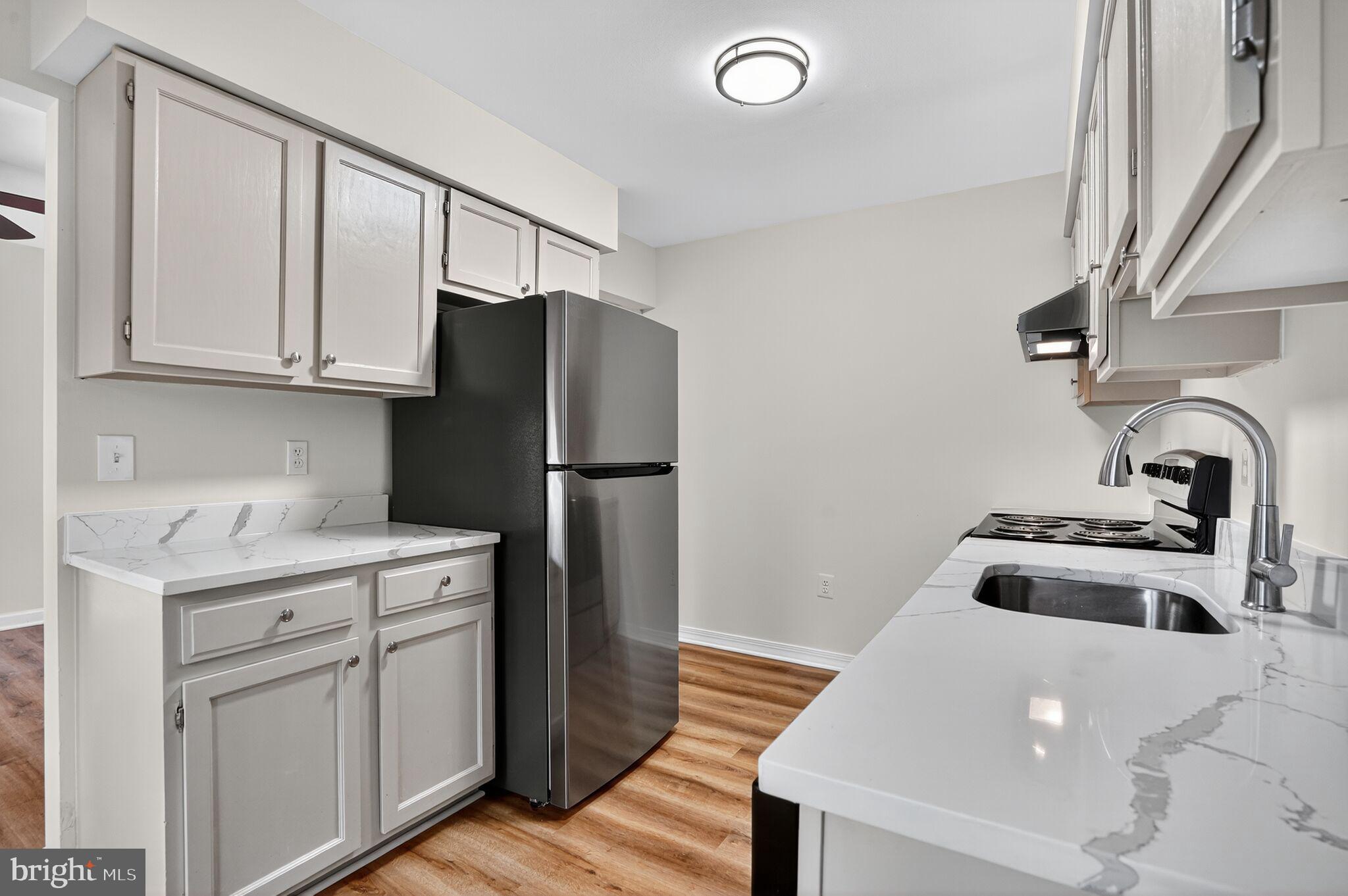 TOWNS ON THE GREENS - Residential