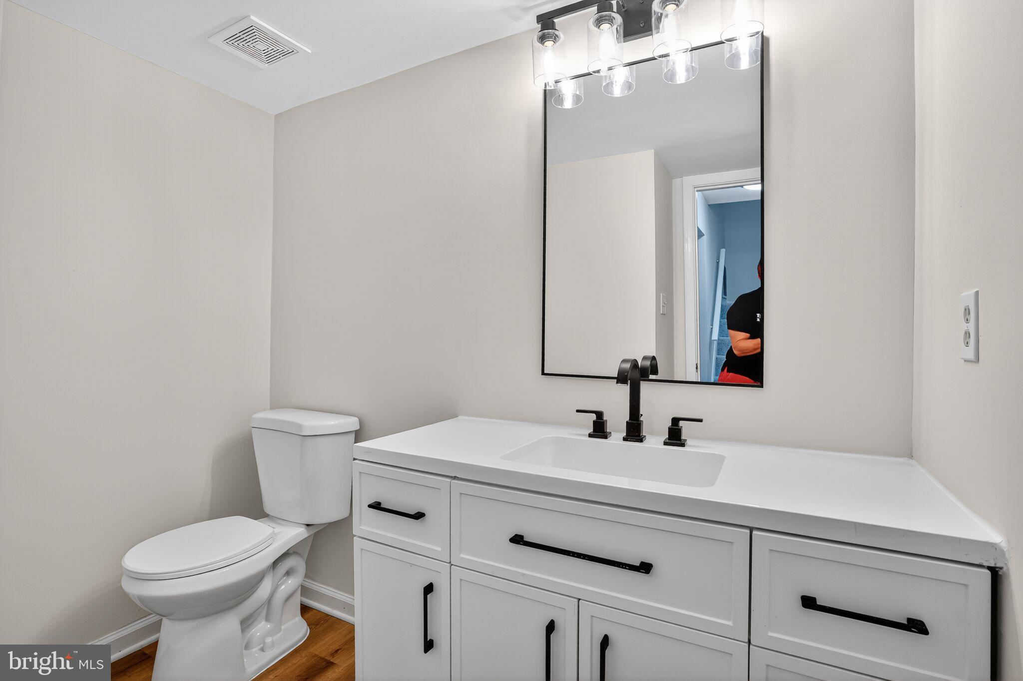 TOWNS ON THE GREENS - Residential