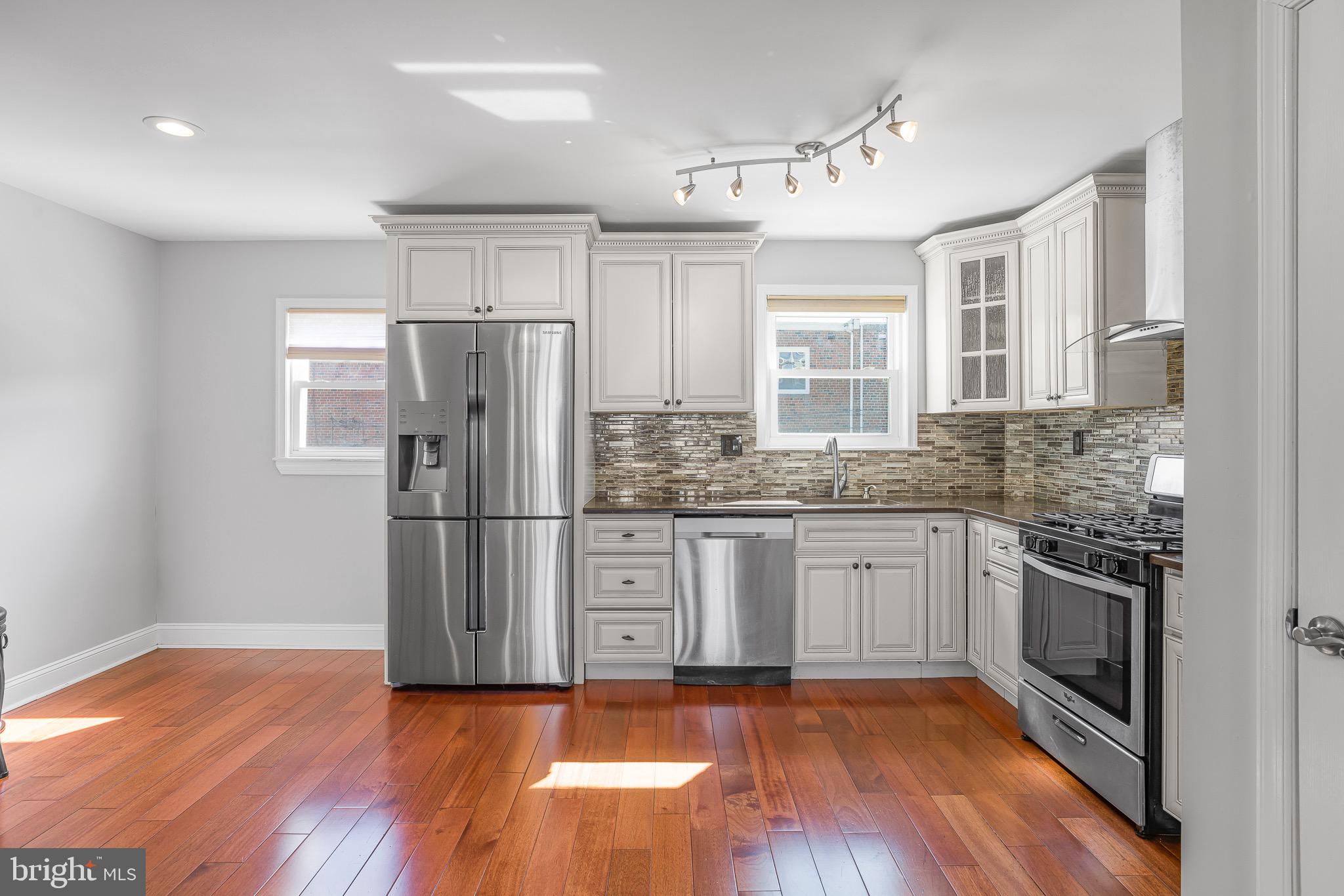 PARKWOOD - Residential