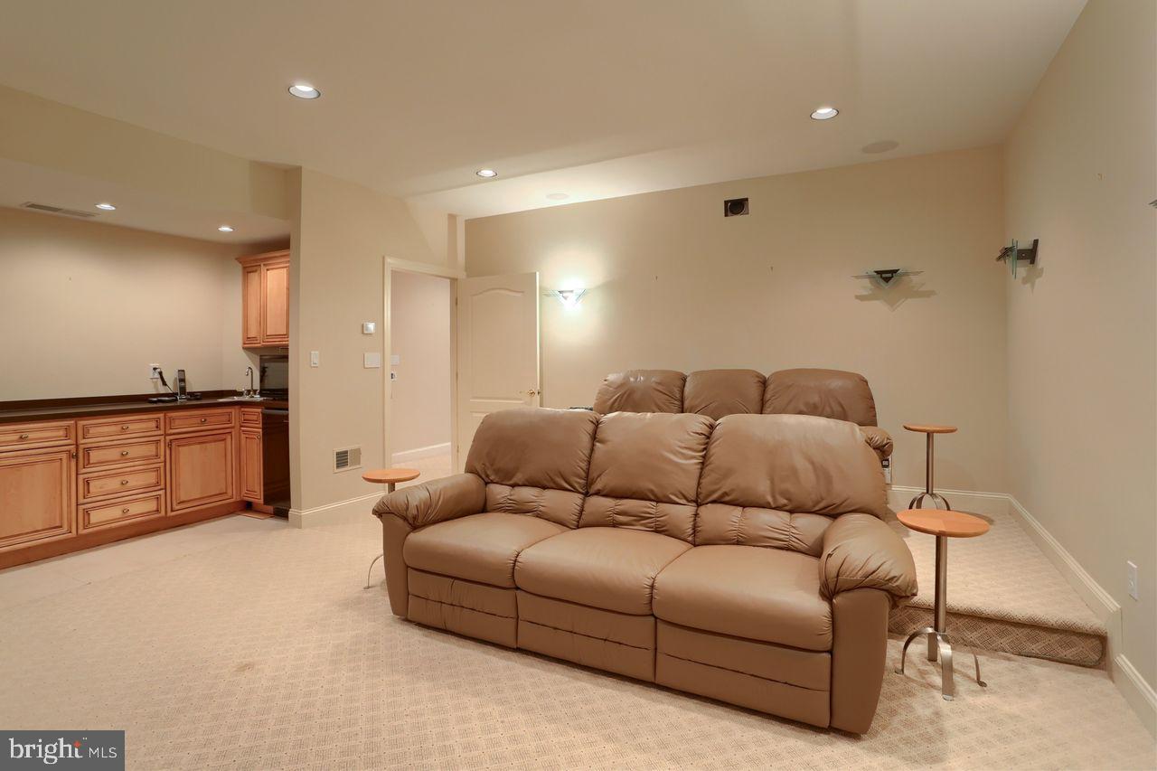 LINDENWOOD - Residential