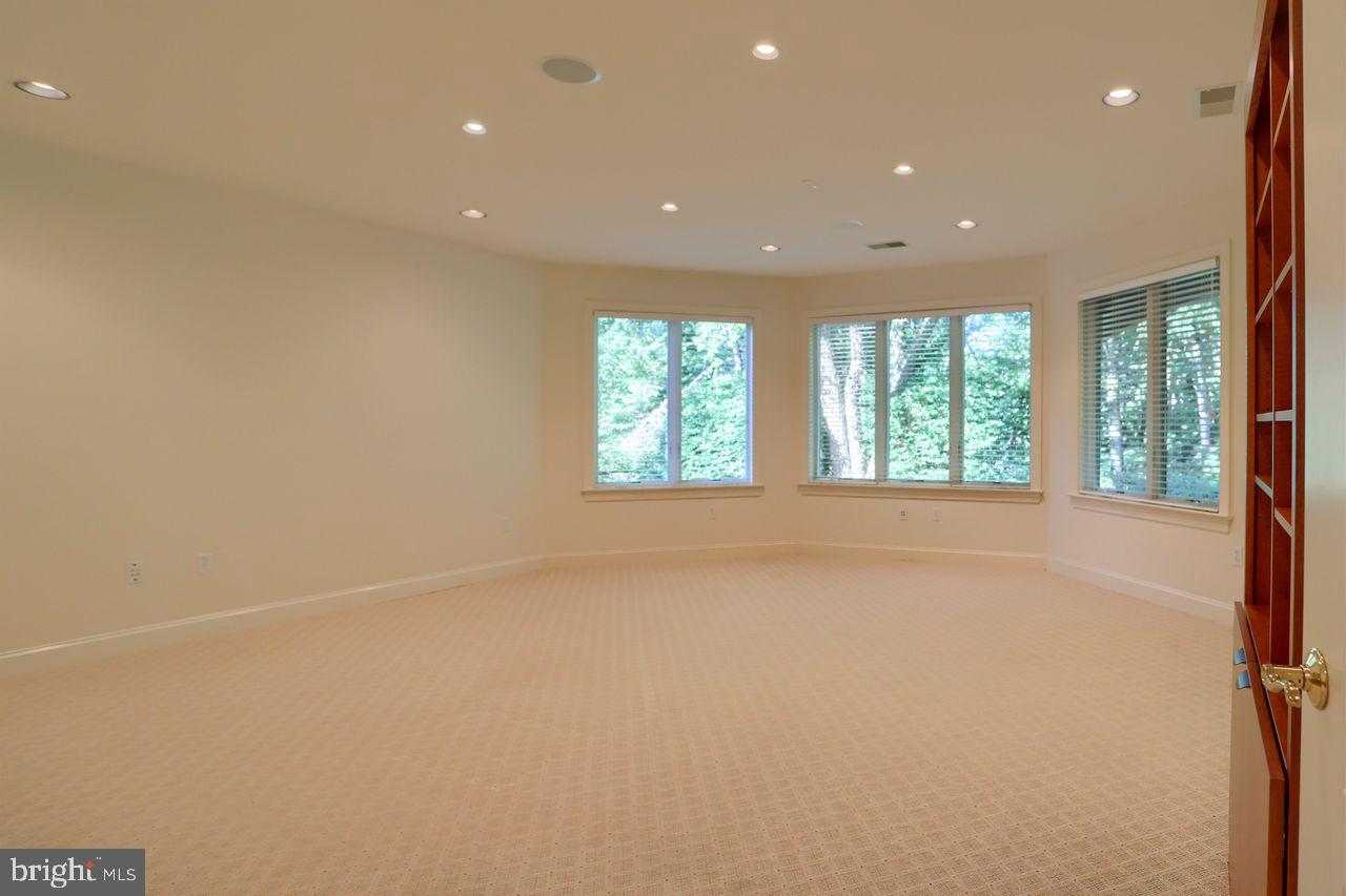 LINDENWOOD - Residential