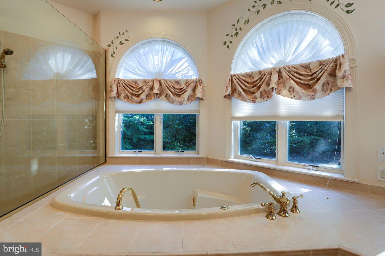 LINDENWOOD - Residential