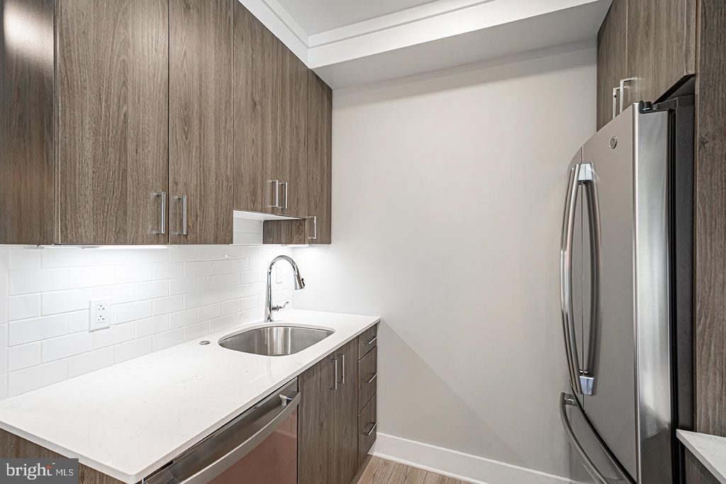 Photo of 746 S 16th Street #UNIT 3C, PHILADELPHIA, PA 19146 (MLS # PAPH2543128)