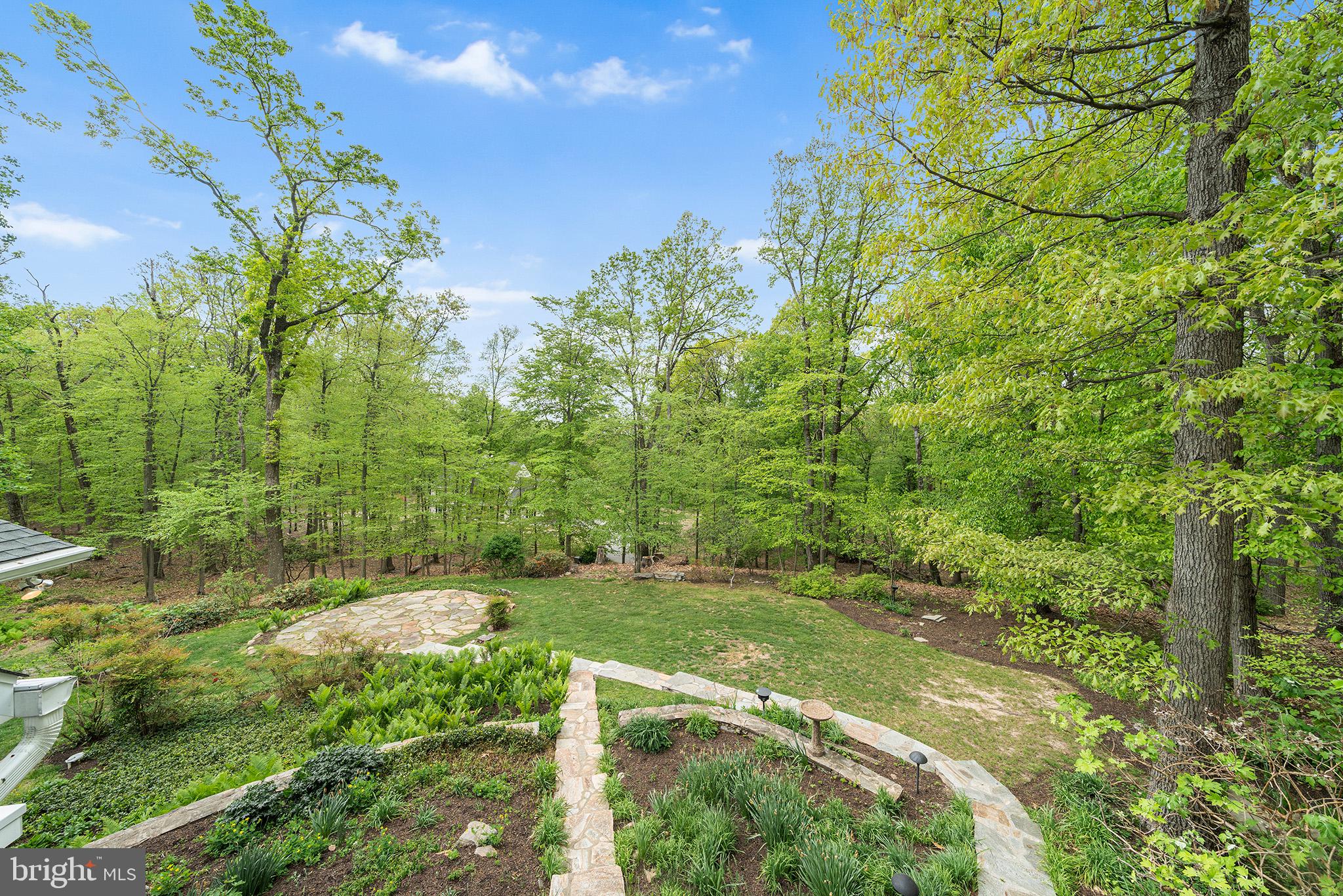 VALLEY FORGE MTN - Residential