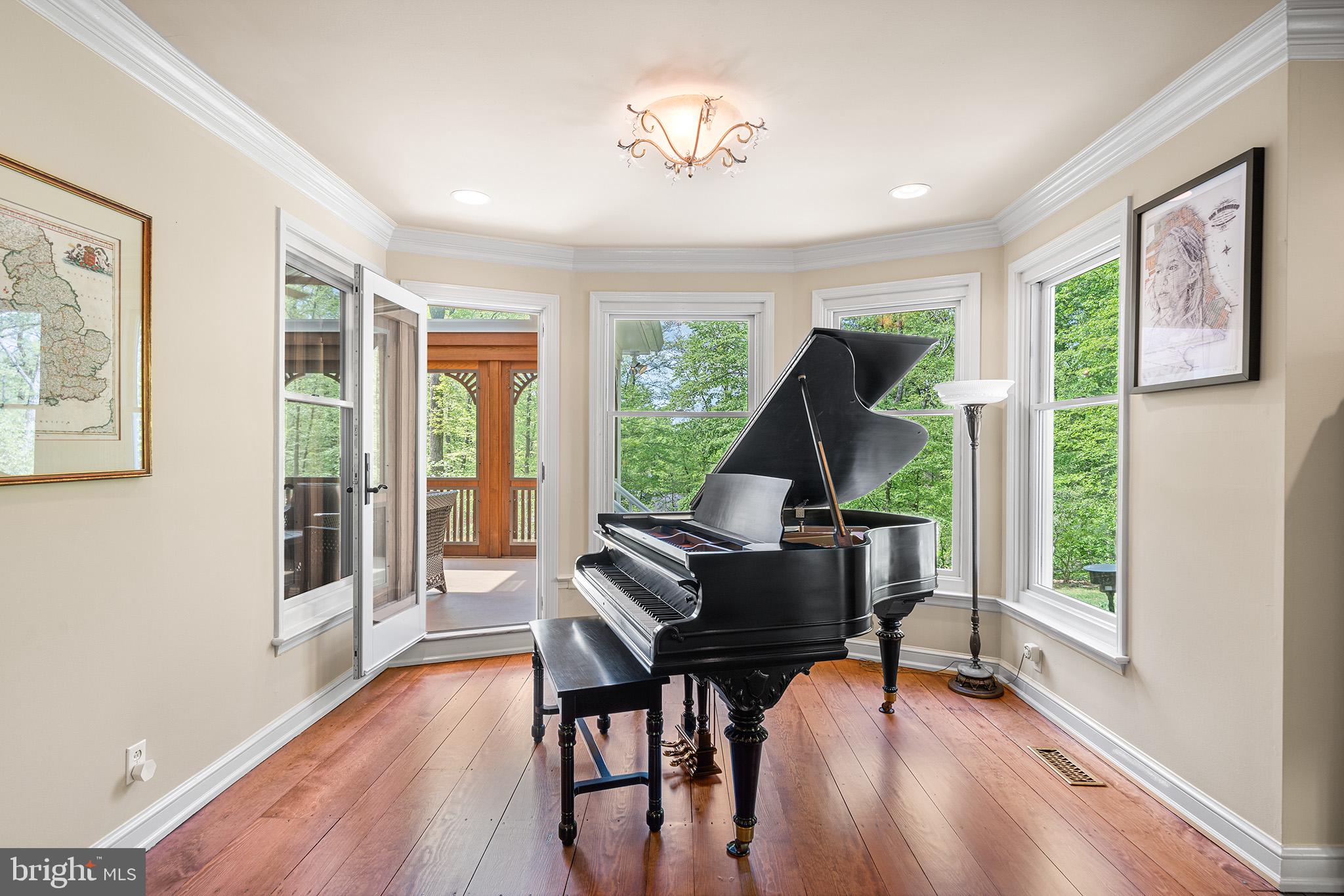 VALLEY FORGE MTN - Residential