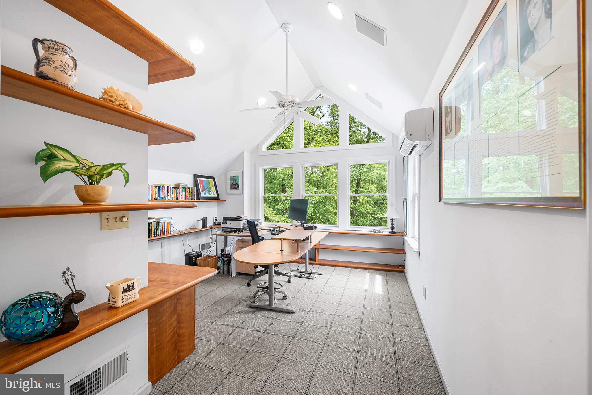 VALLEY FORGE MTN - Residential