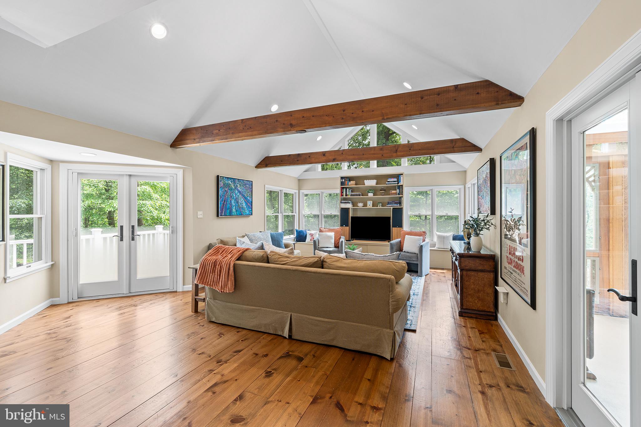 VALLEY FORGE MTN - Residential