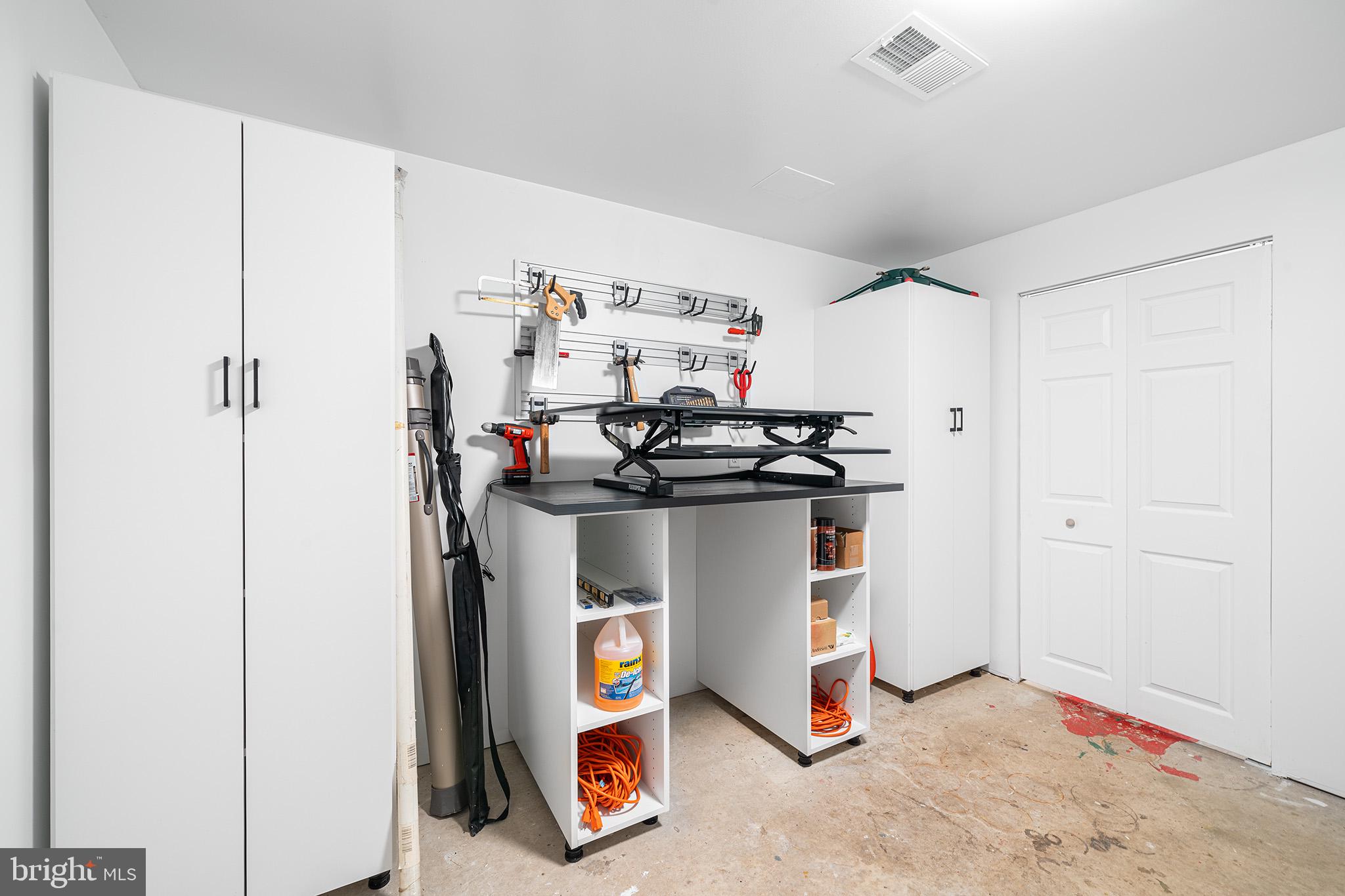 VALLEY FORGE MTN - Residential