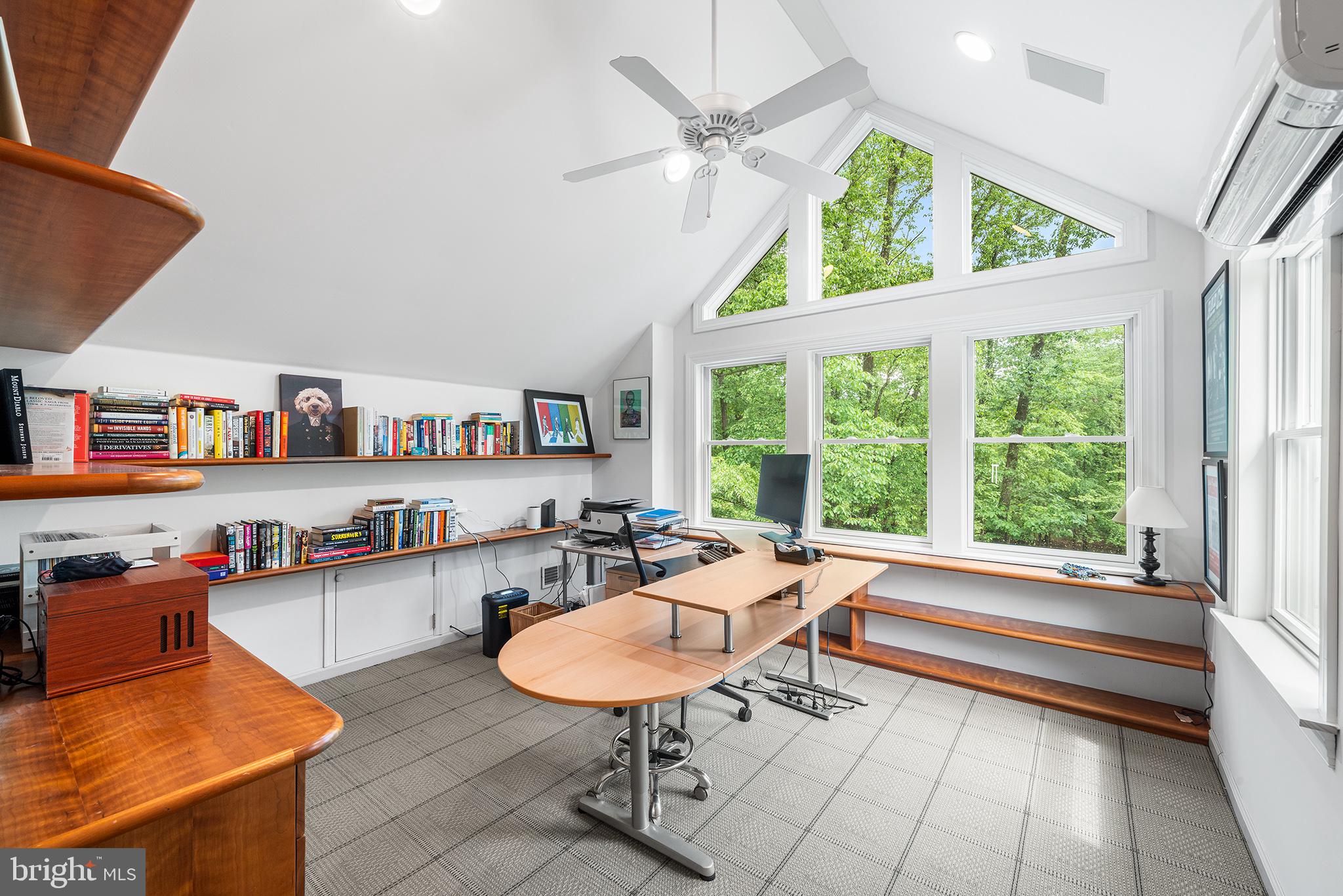 VALLEY FORGE MTN - Residential