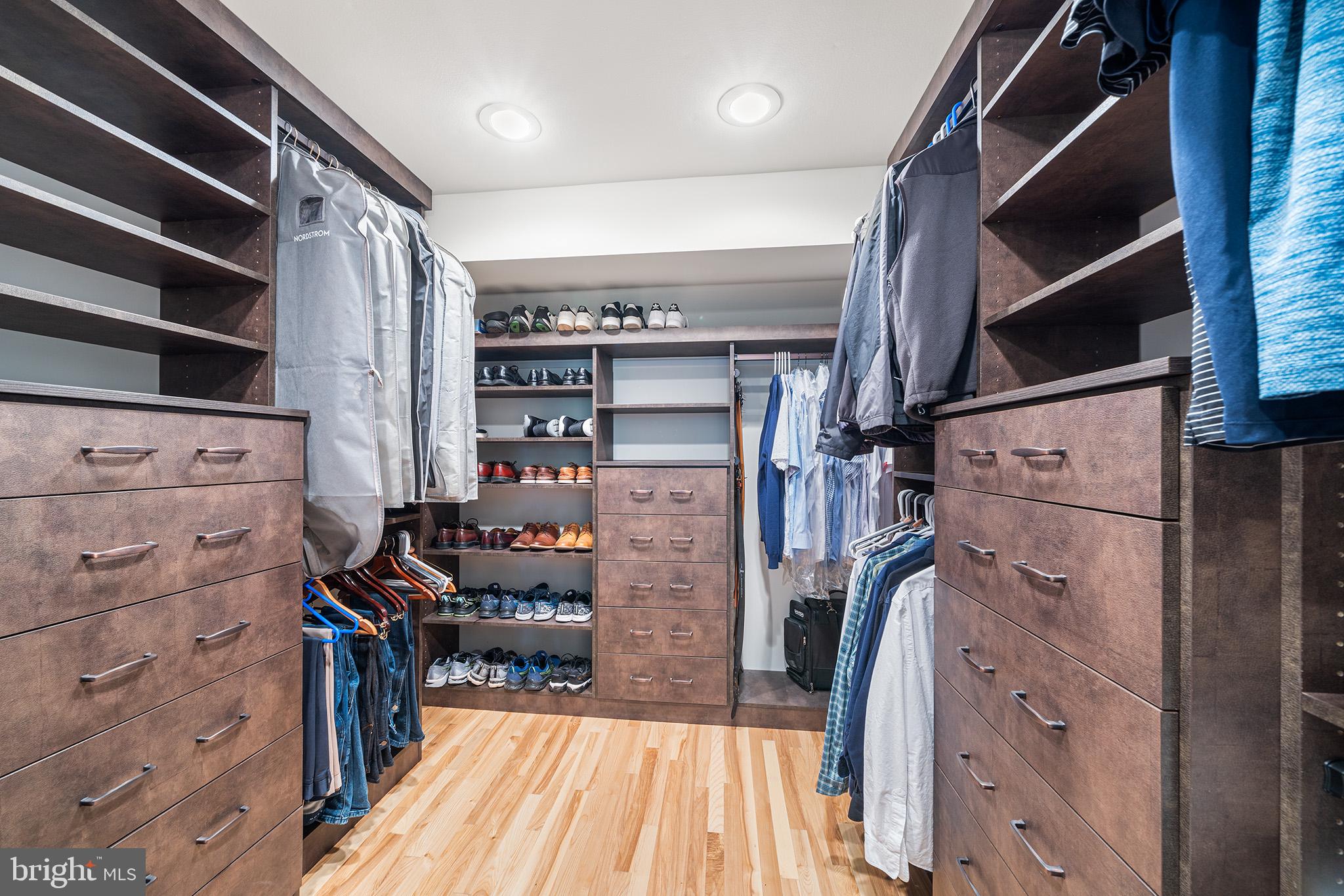 VALLEY FORGE MTN - Residential