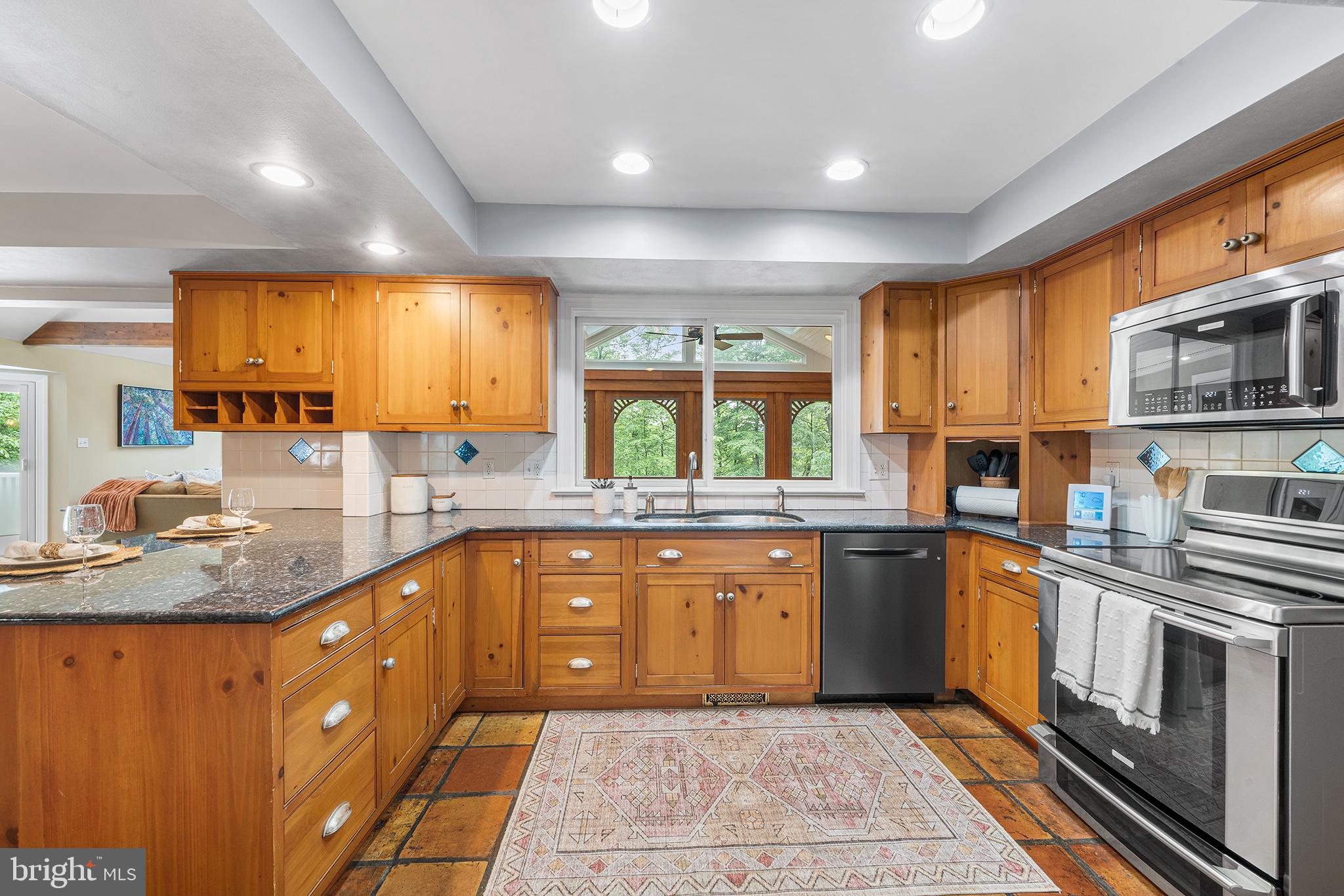 VALLEY FORGE MTN - Residential