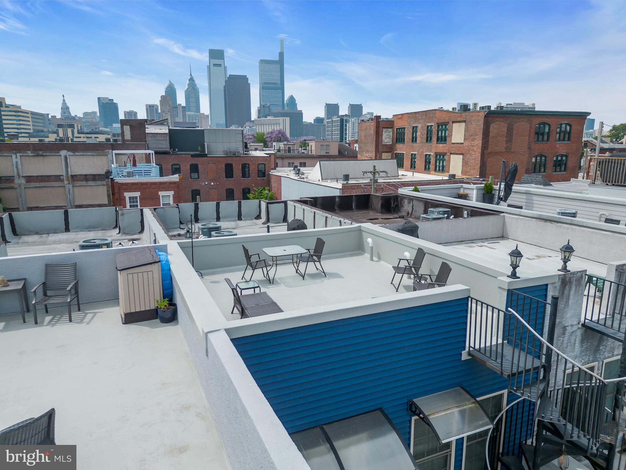 FAIRMOUNT - Residential