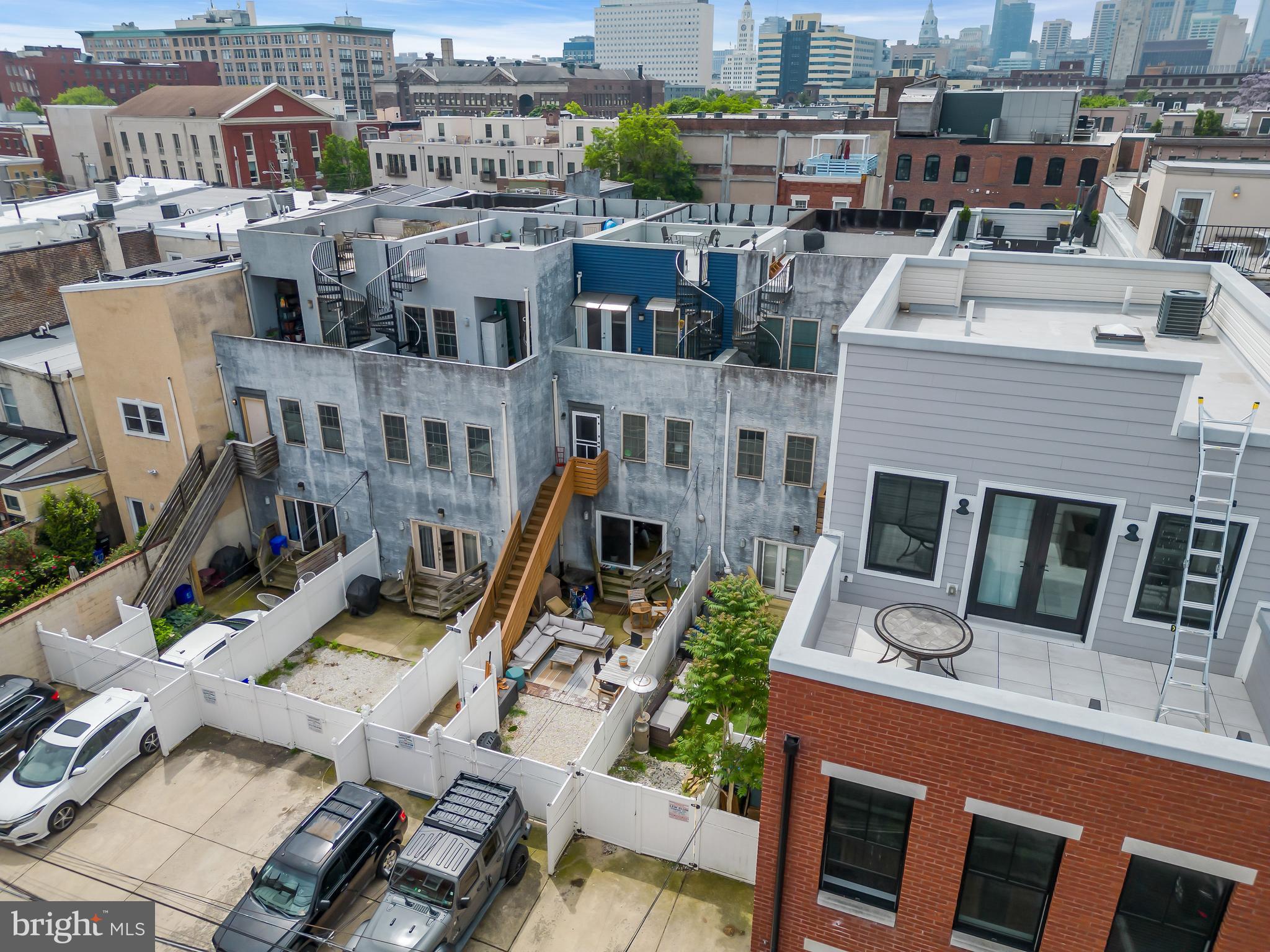 FAIRMOUNT - Residential