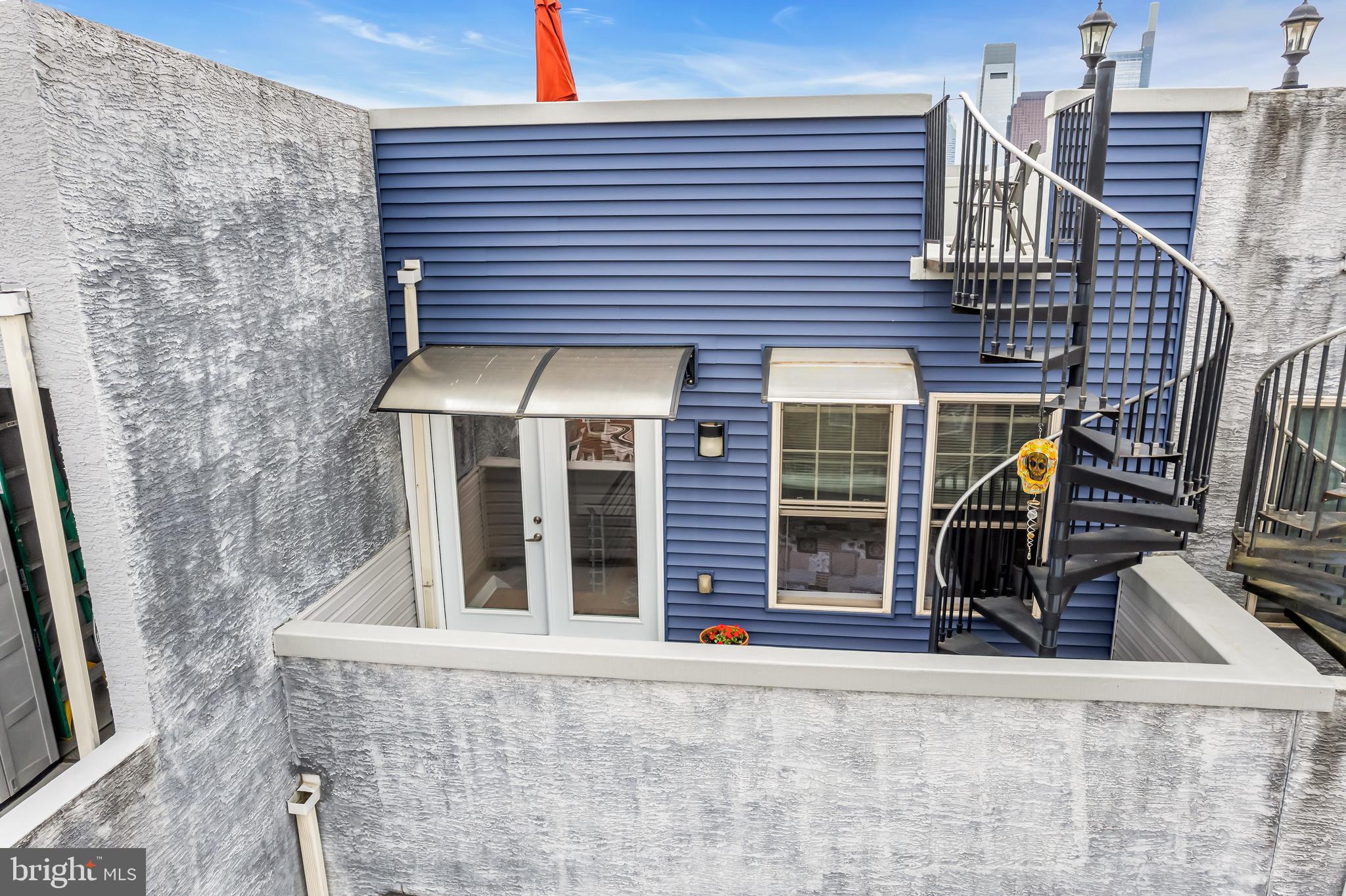 FAIRMOUNT - Residential