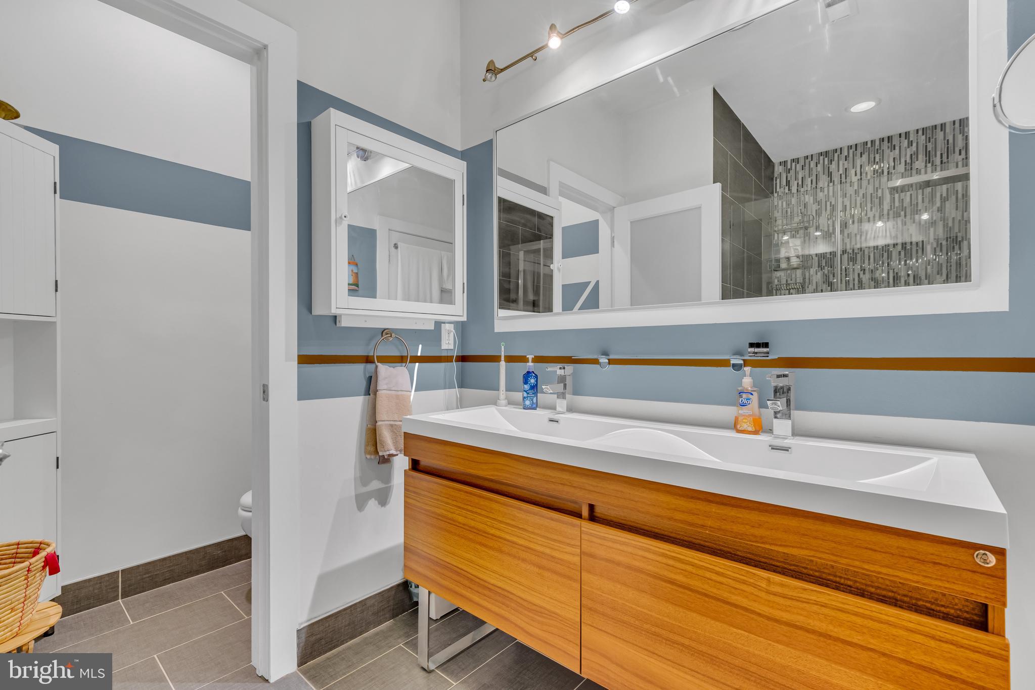 FAIRMOUNT - Residential