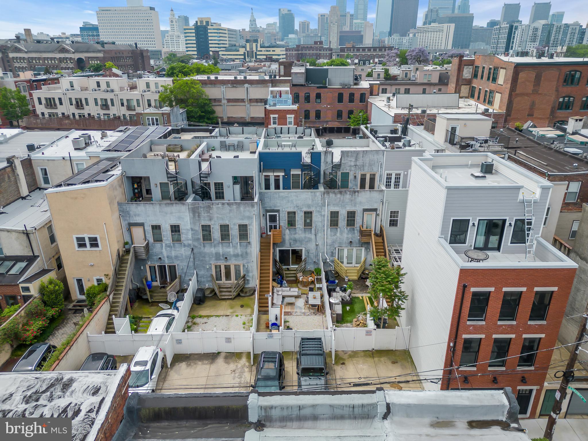 FAIRMOUNT - Residential