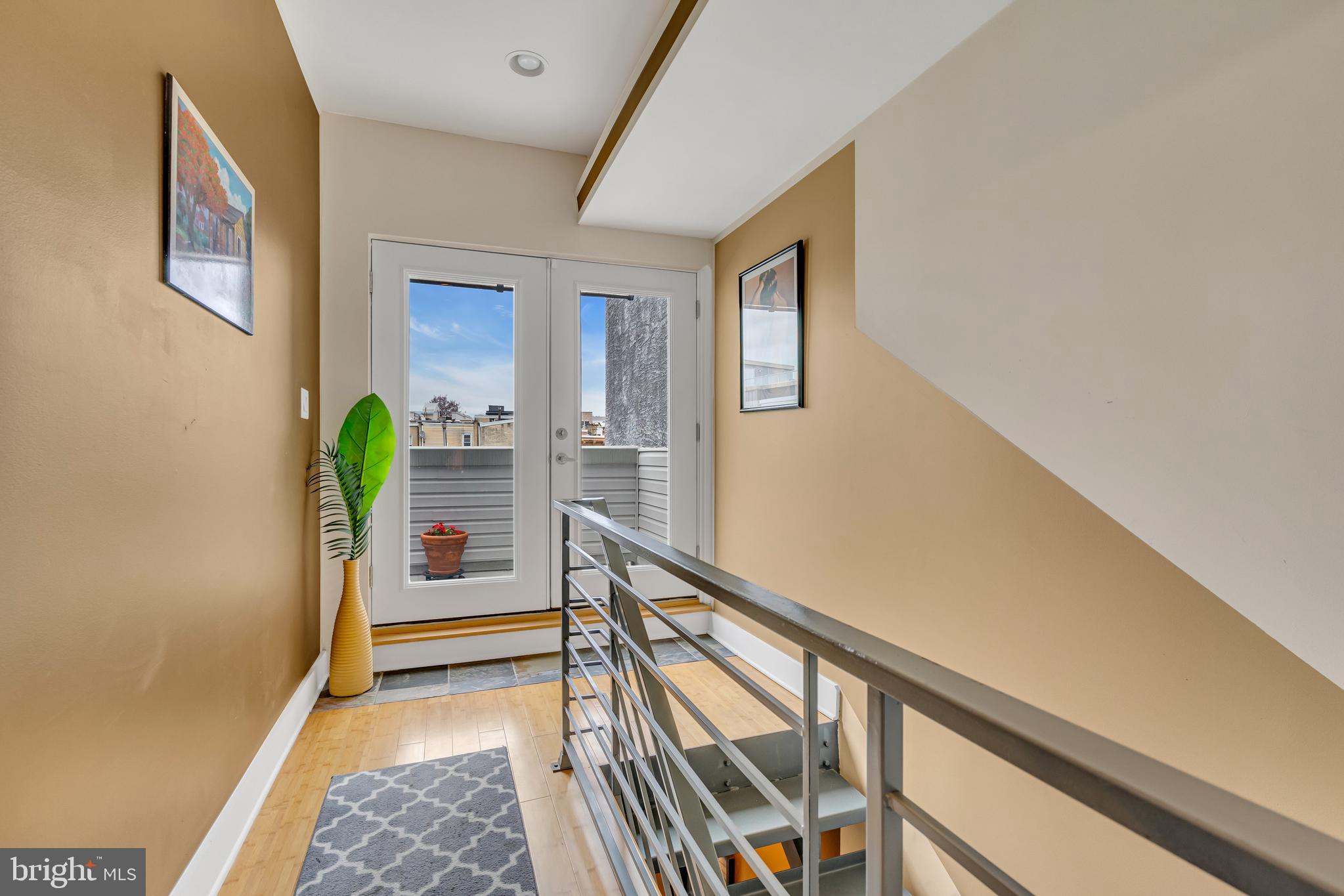 FAIRMOUNT - Residential