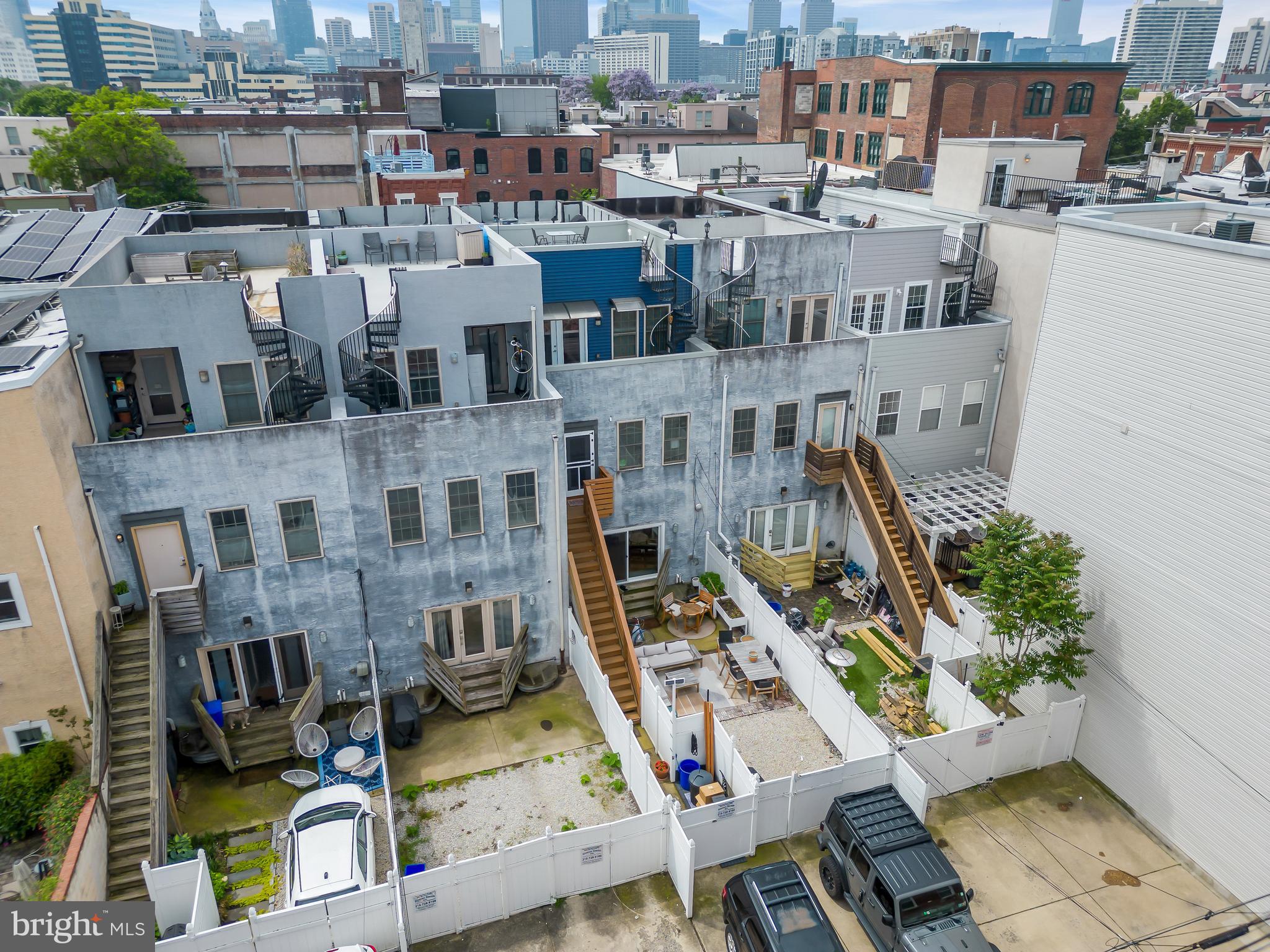 FAIRMOUNT - Residential