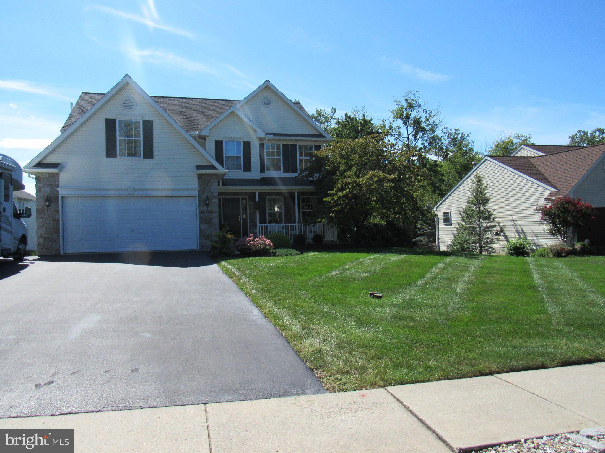 1214 STONEHENGE DRIVE