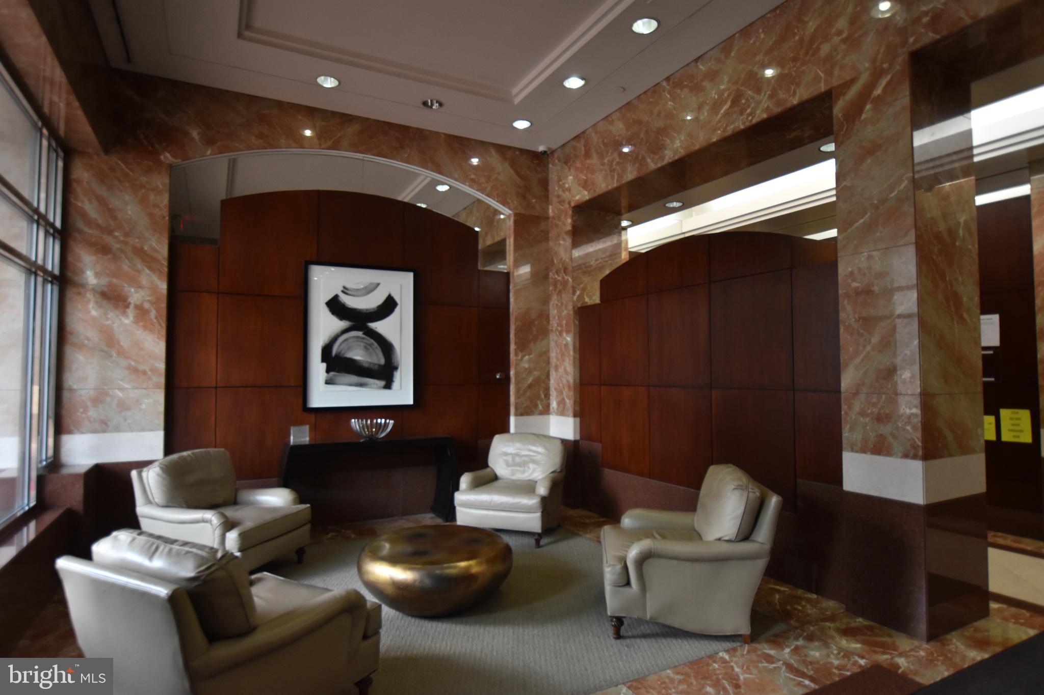 FAIRMONT PLAZA - Residential