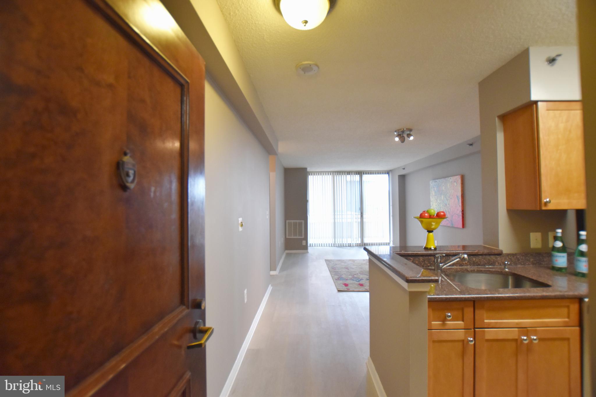 FAIRMONT PLAZA - Residential