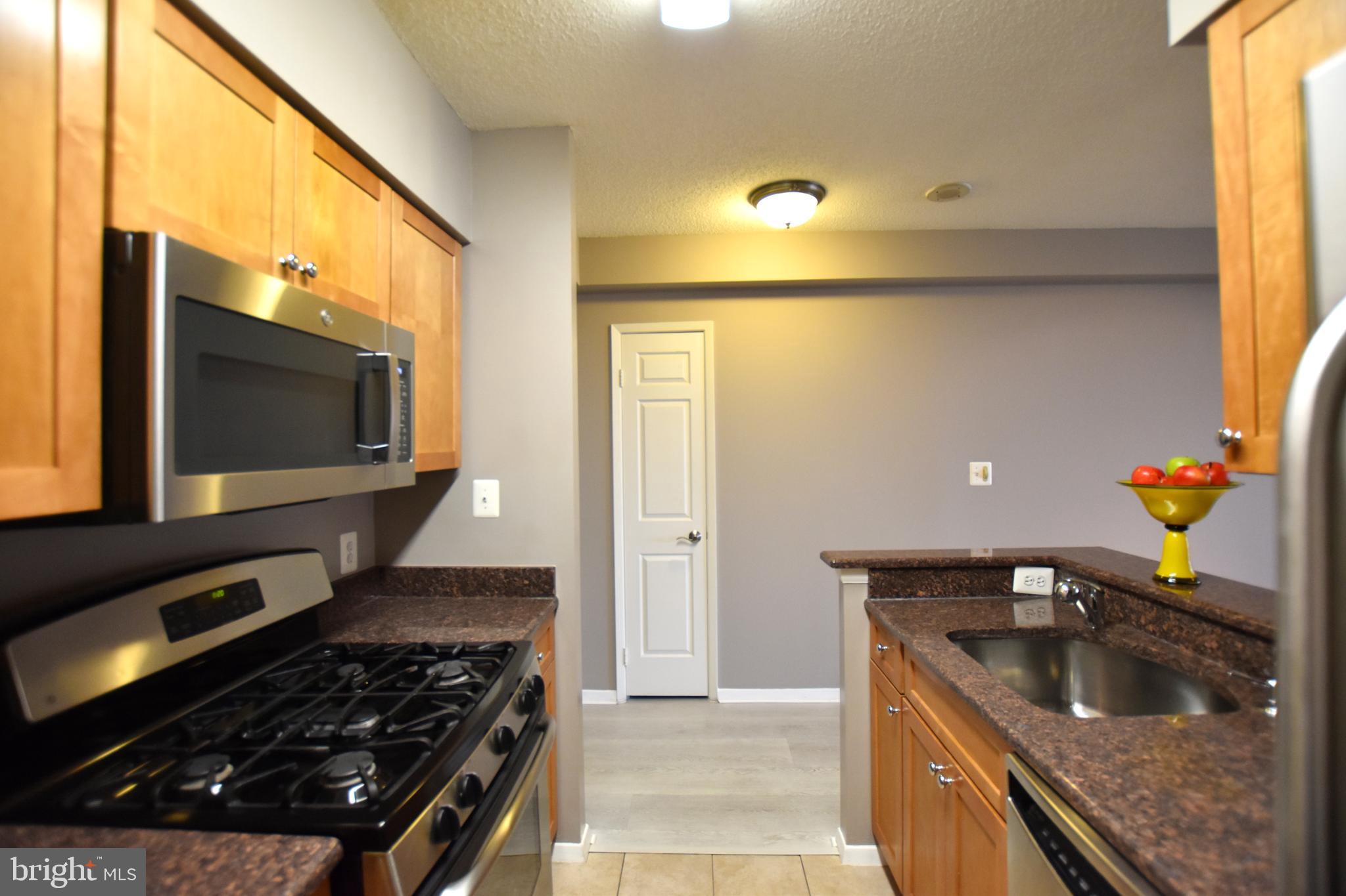 FAIRMONT PLAZA - Residential