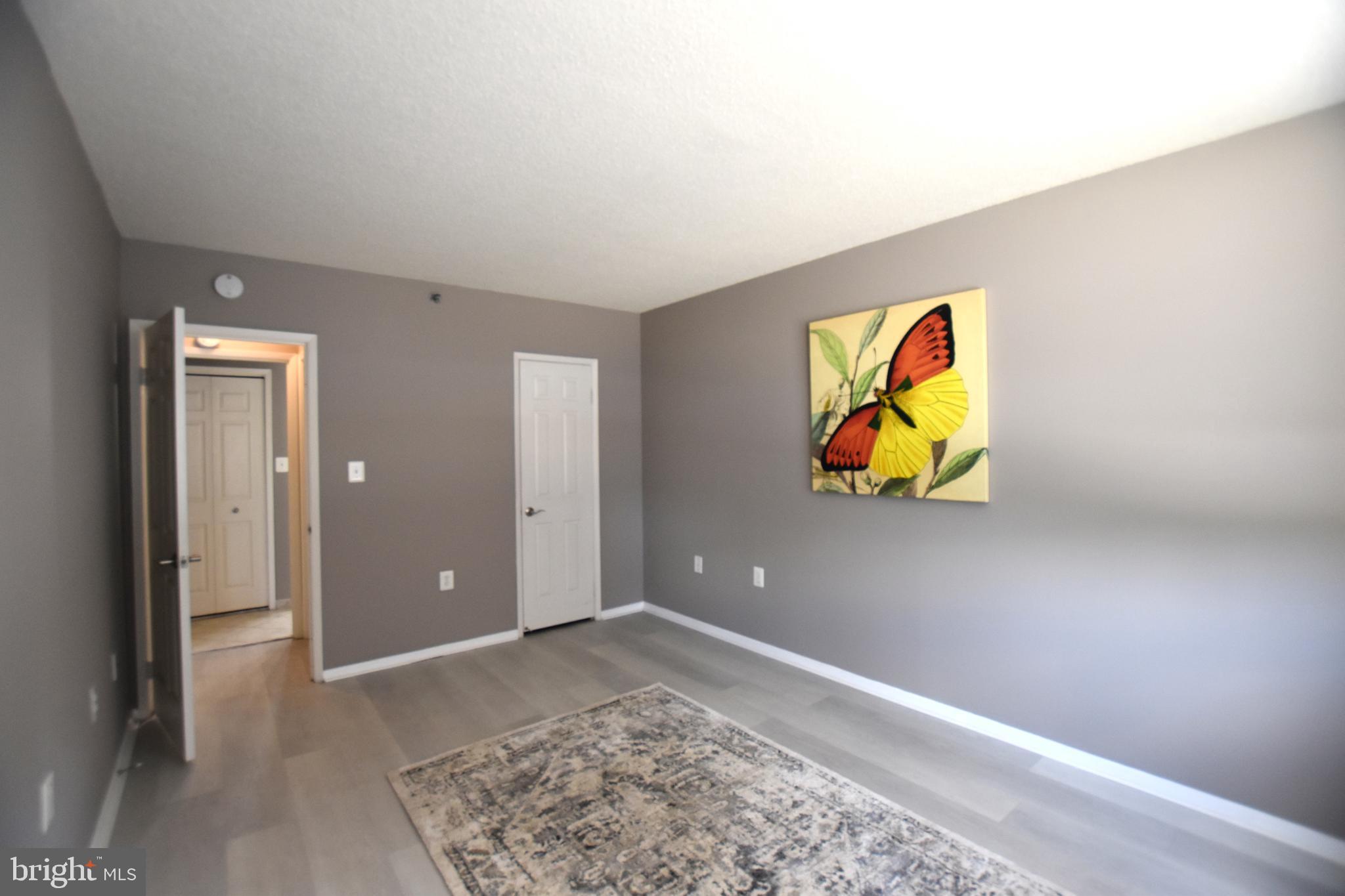 FAIRMONT PLAZA - Residential