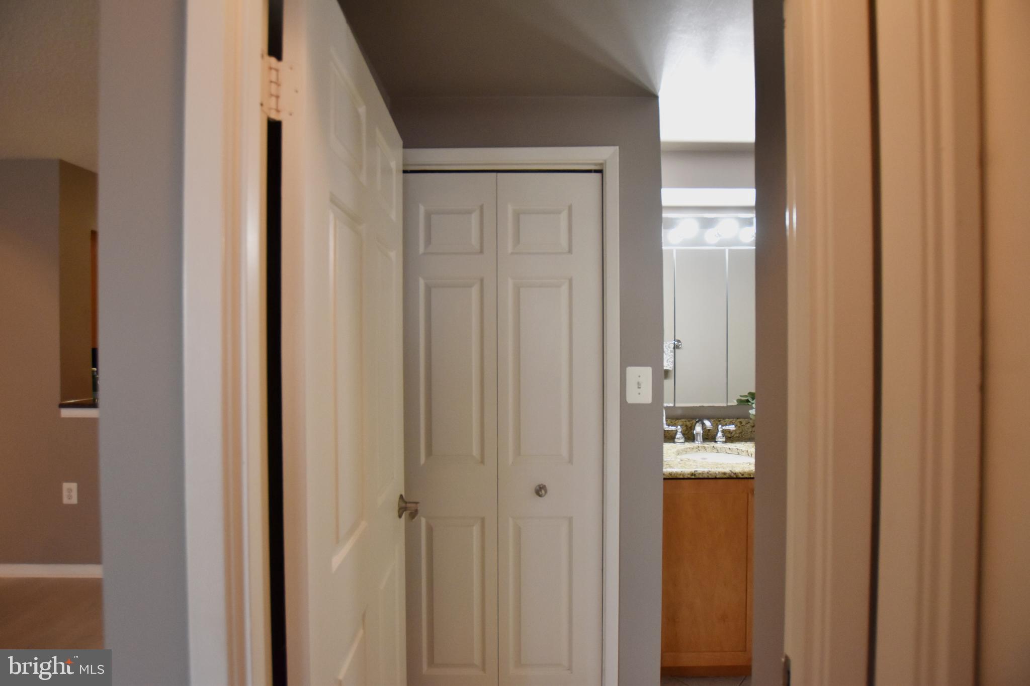 FAIRMONT PLAZA - Residential