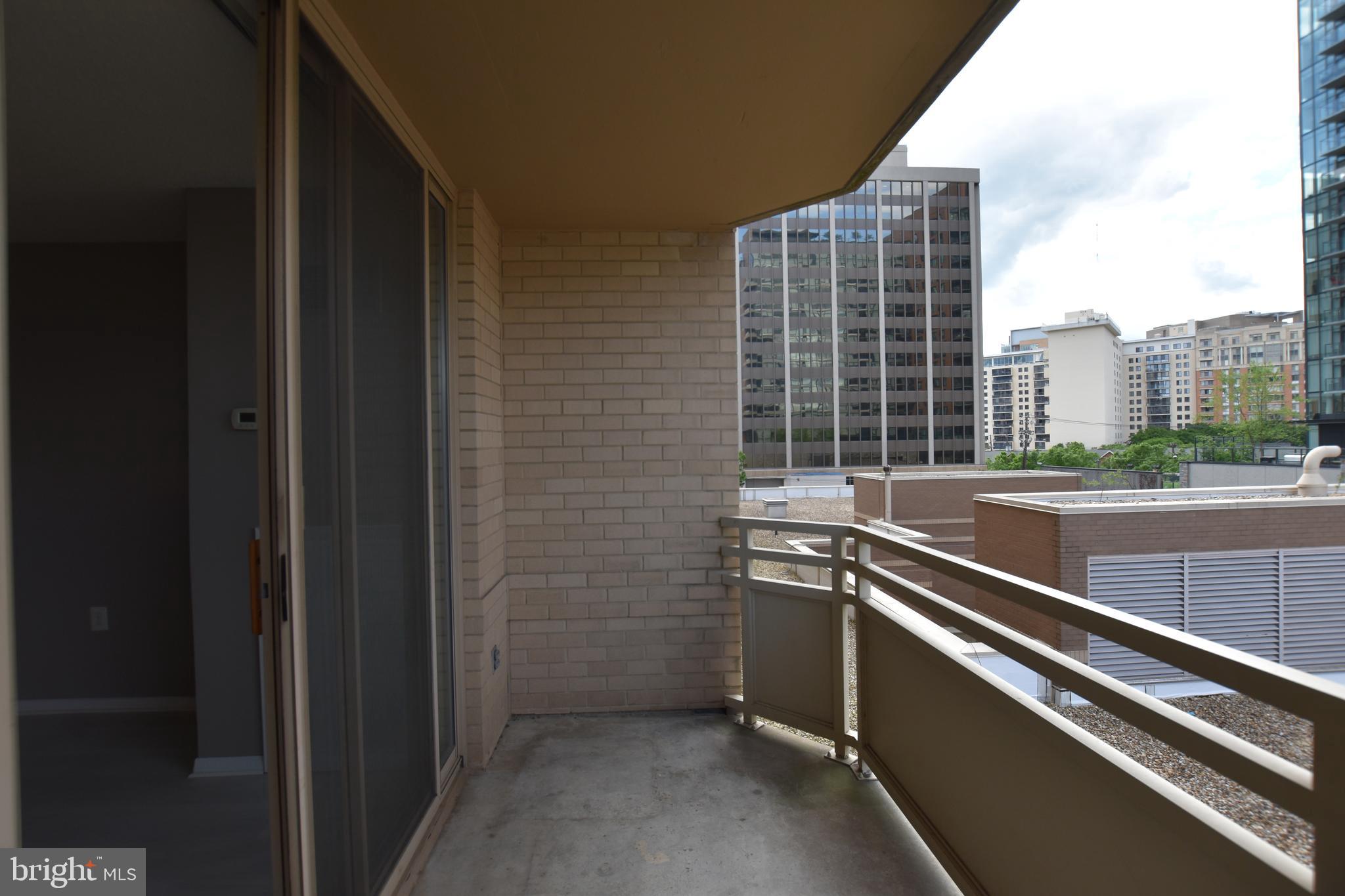 FAIRMONT PLAZA - Residential