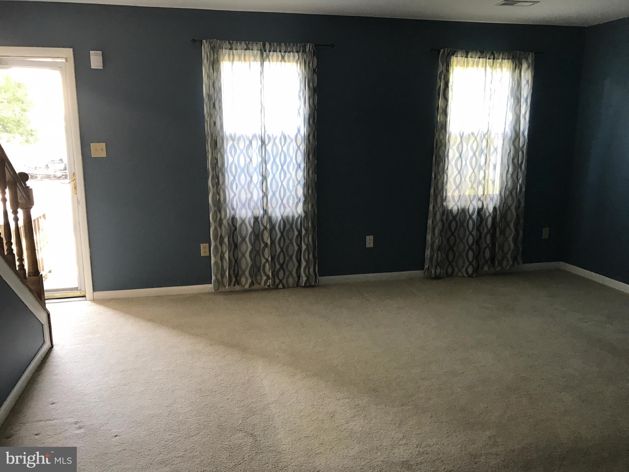 BREEZEWOOD FOREST EAST - Residential Lease