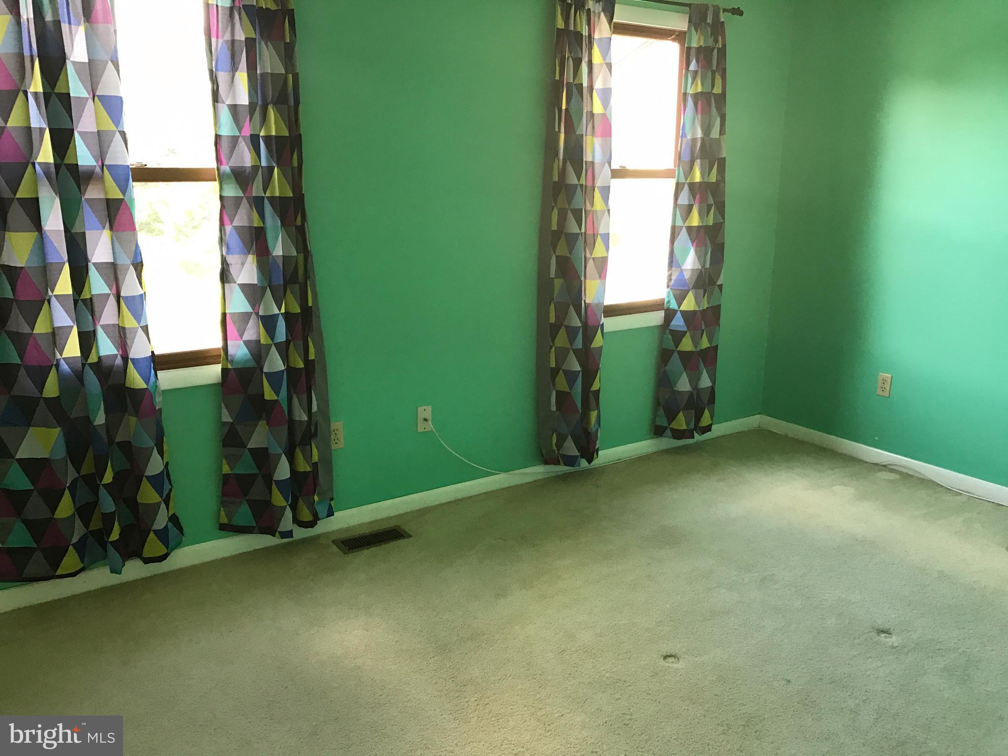 BREEZEWOOD FOREST EAST - Residential Lease