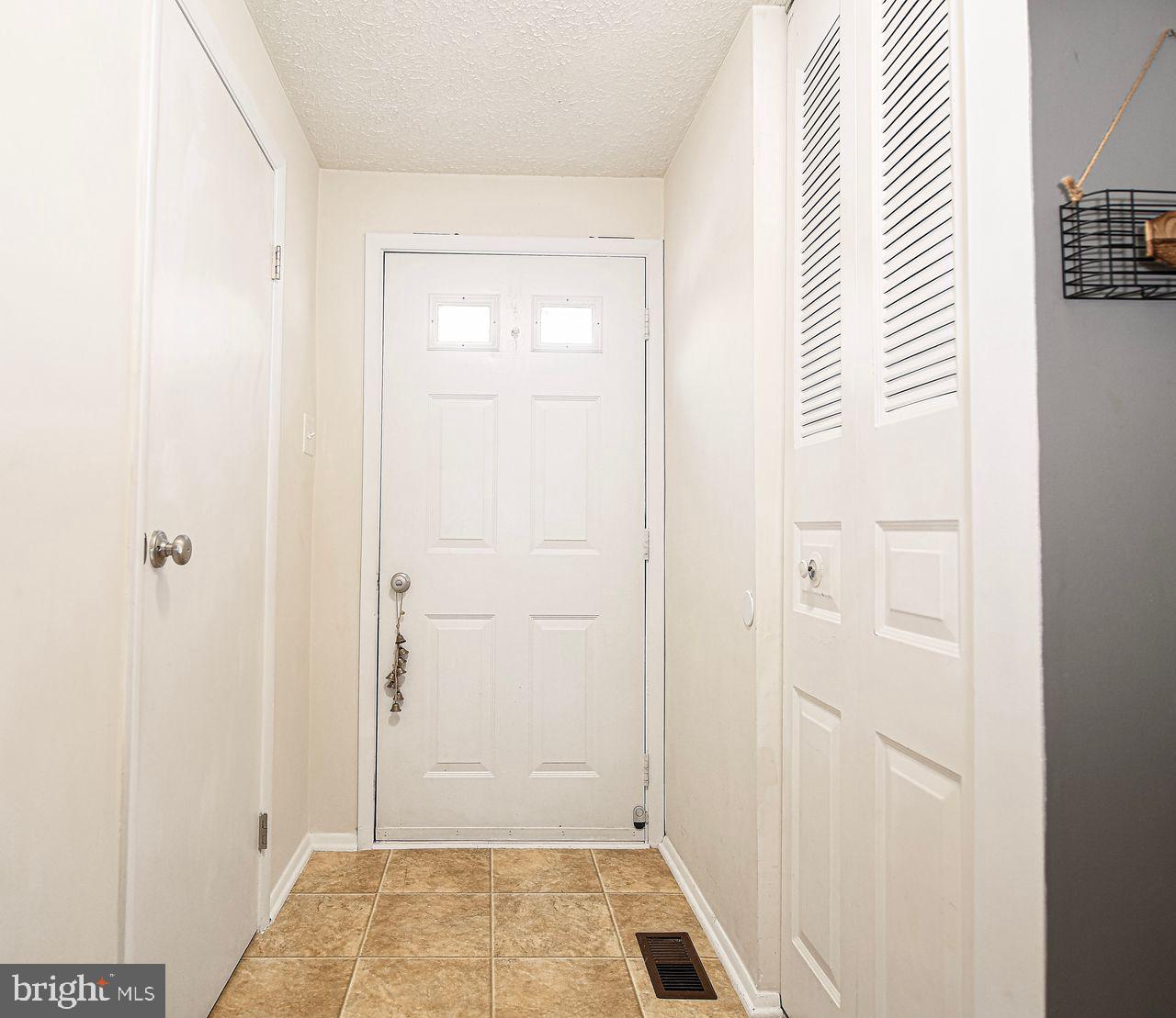 2501 MERRICK COURT