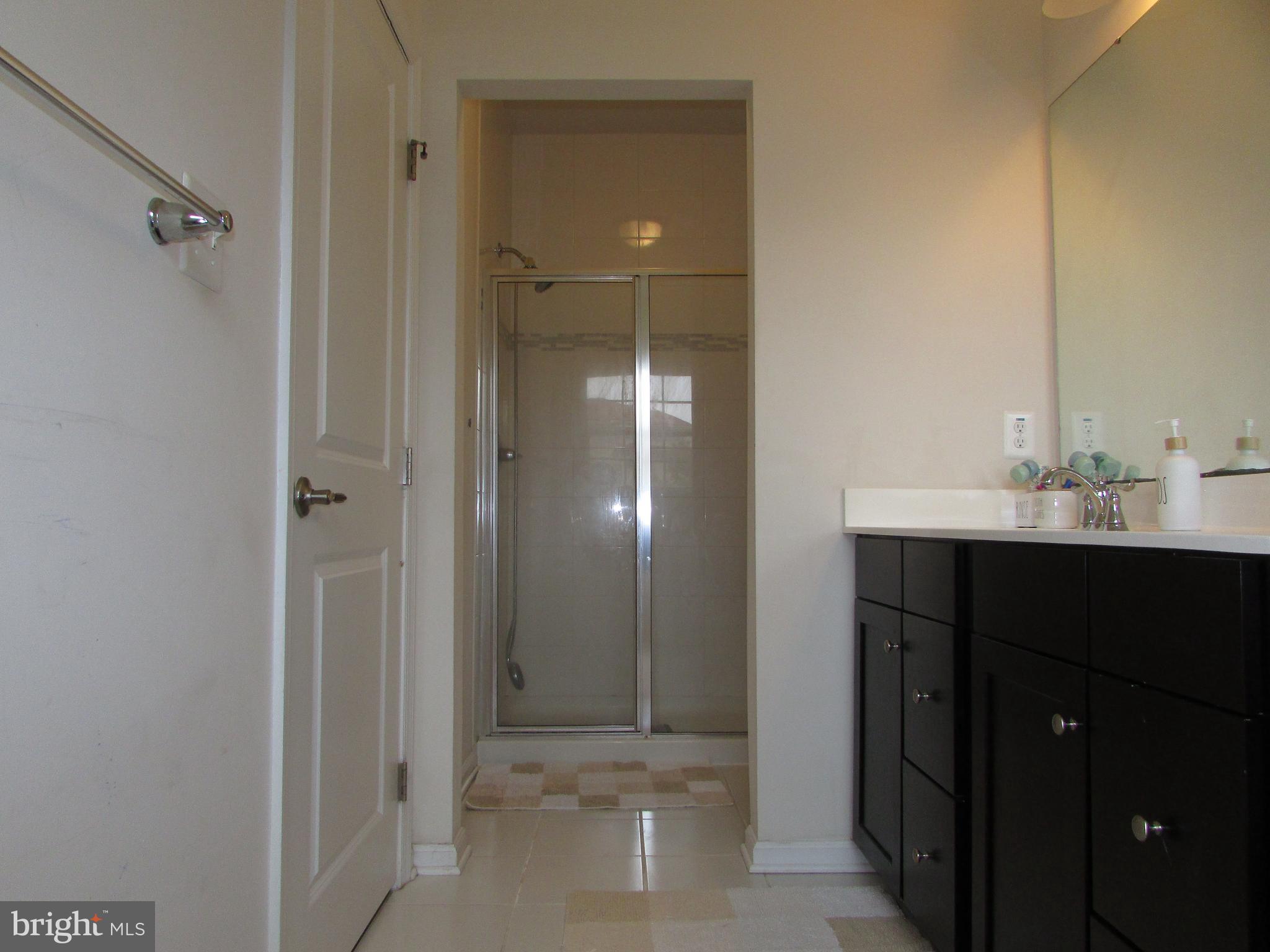 LOGANS RESERVE - Residential