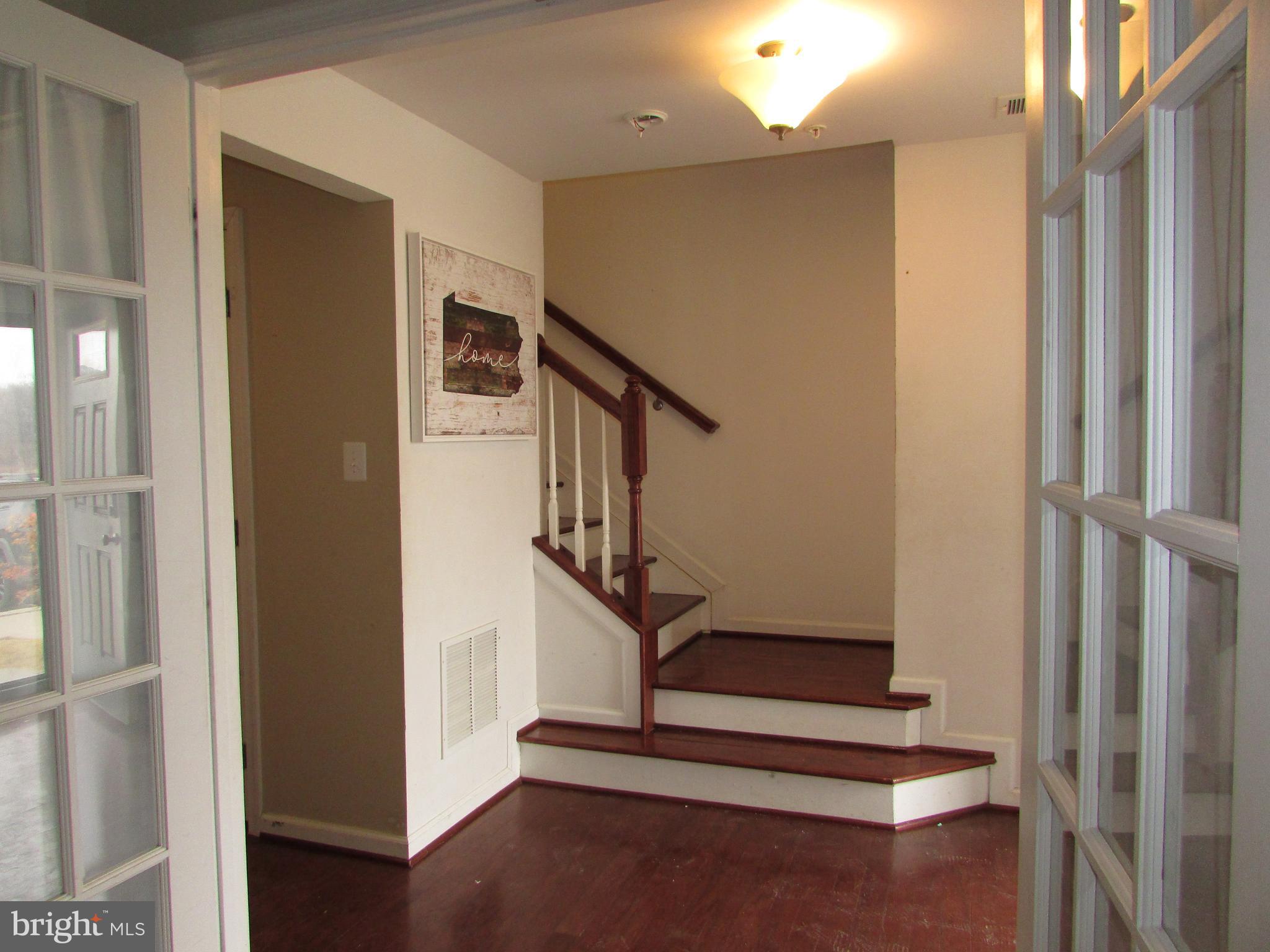 LOGANS RESERVE - Residential