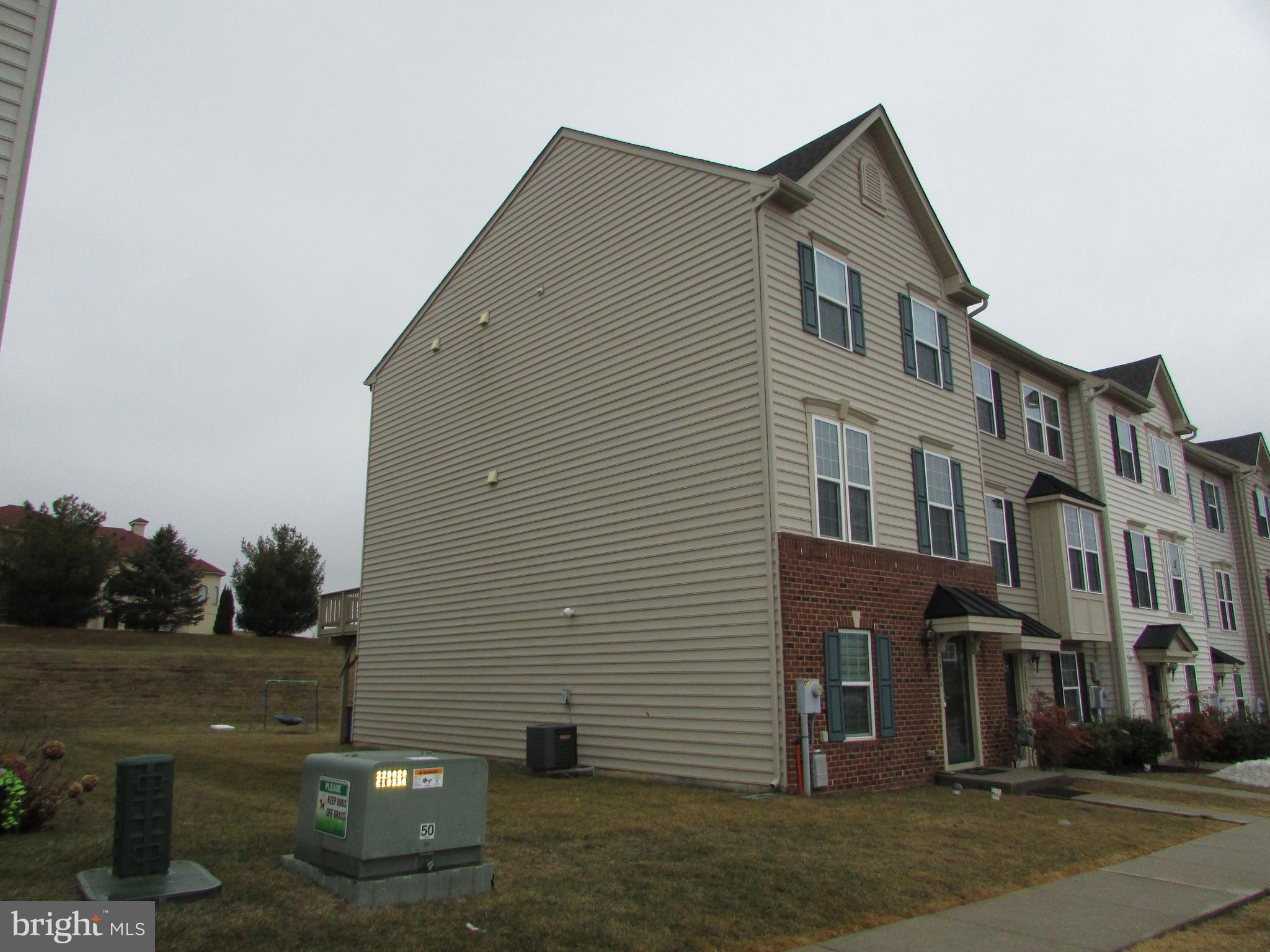 LOGANS RESERVE - Residential