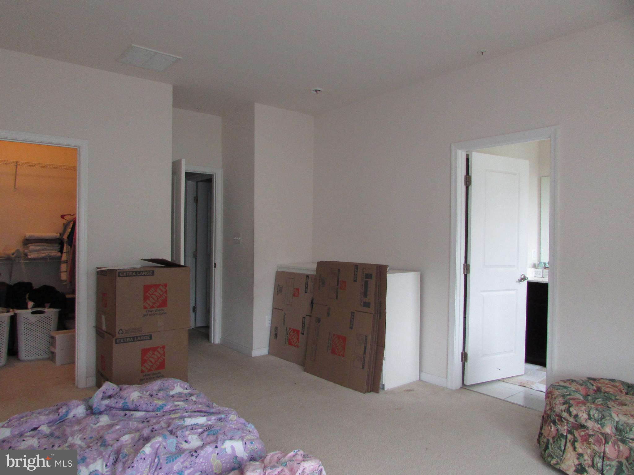 LOGANS RESERVE - Residential