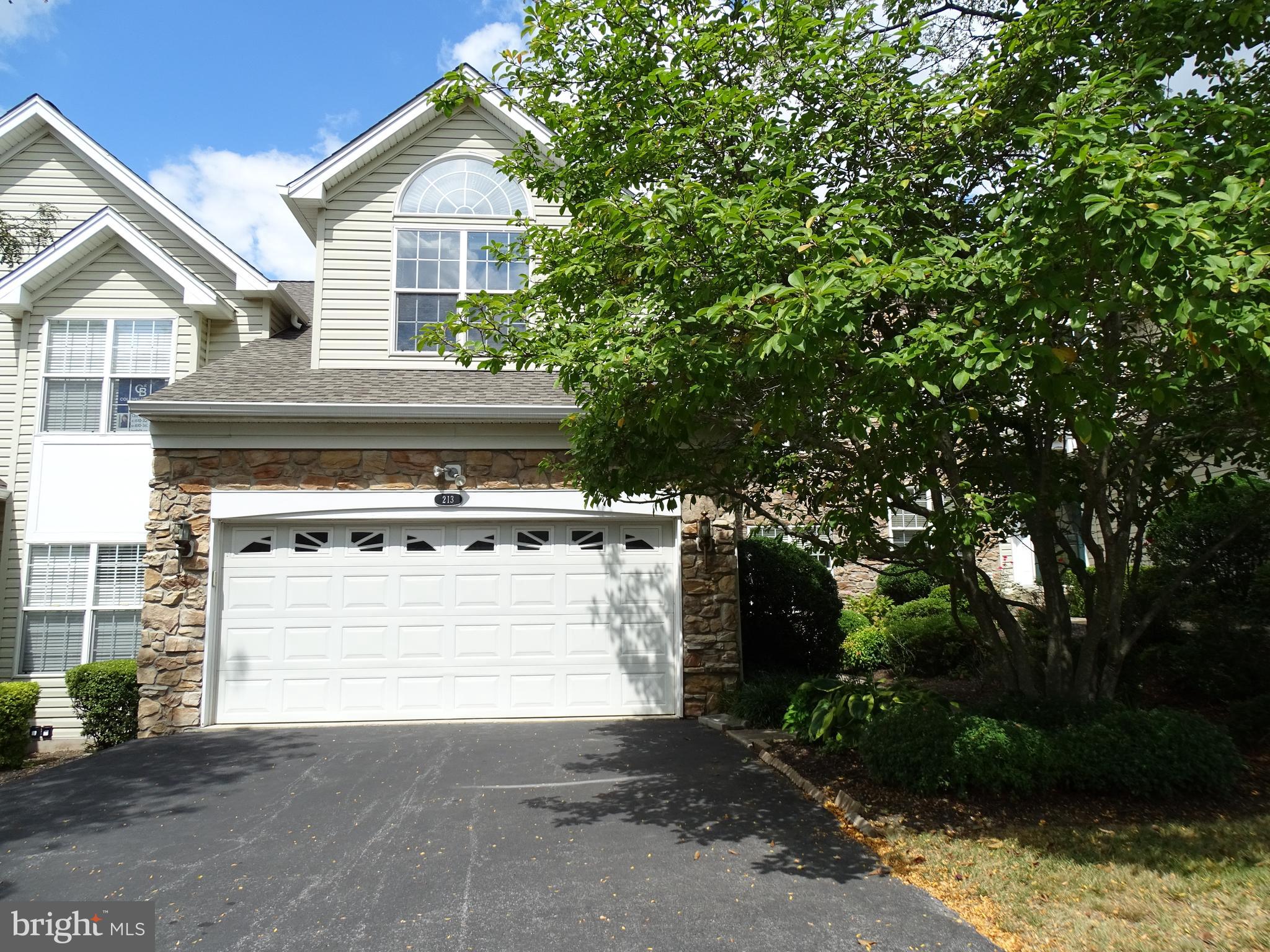 WHITELAND WOODS - Residential Lease