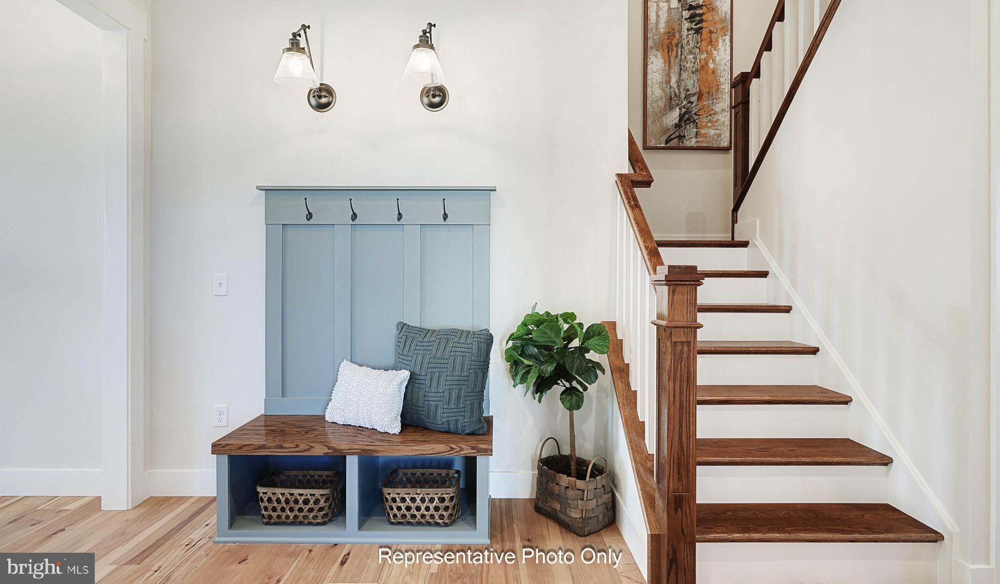 WINDING CREEK - Residential