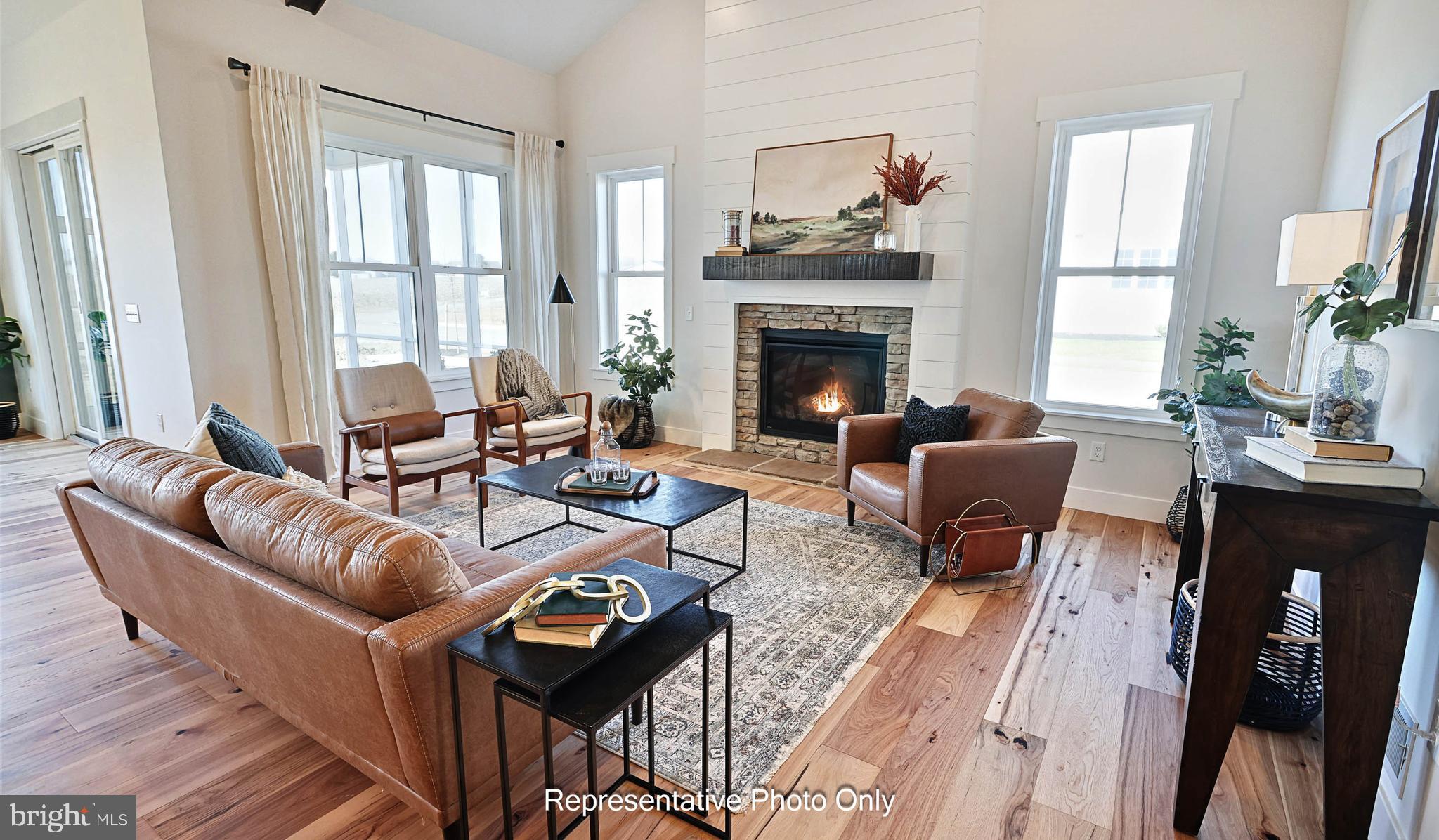 WINDING CREEK - Residential