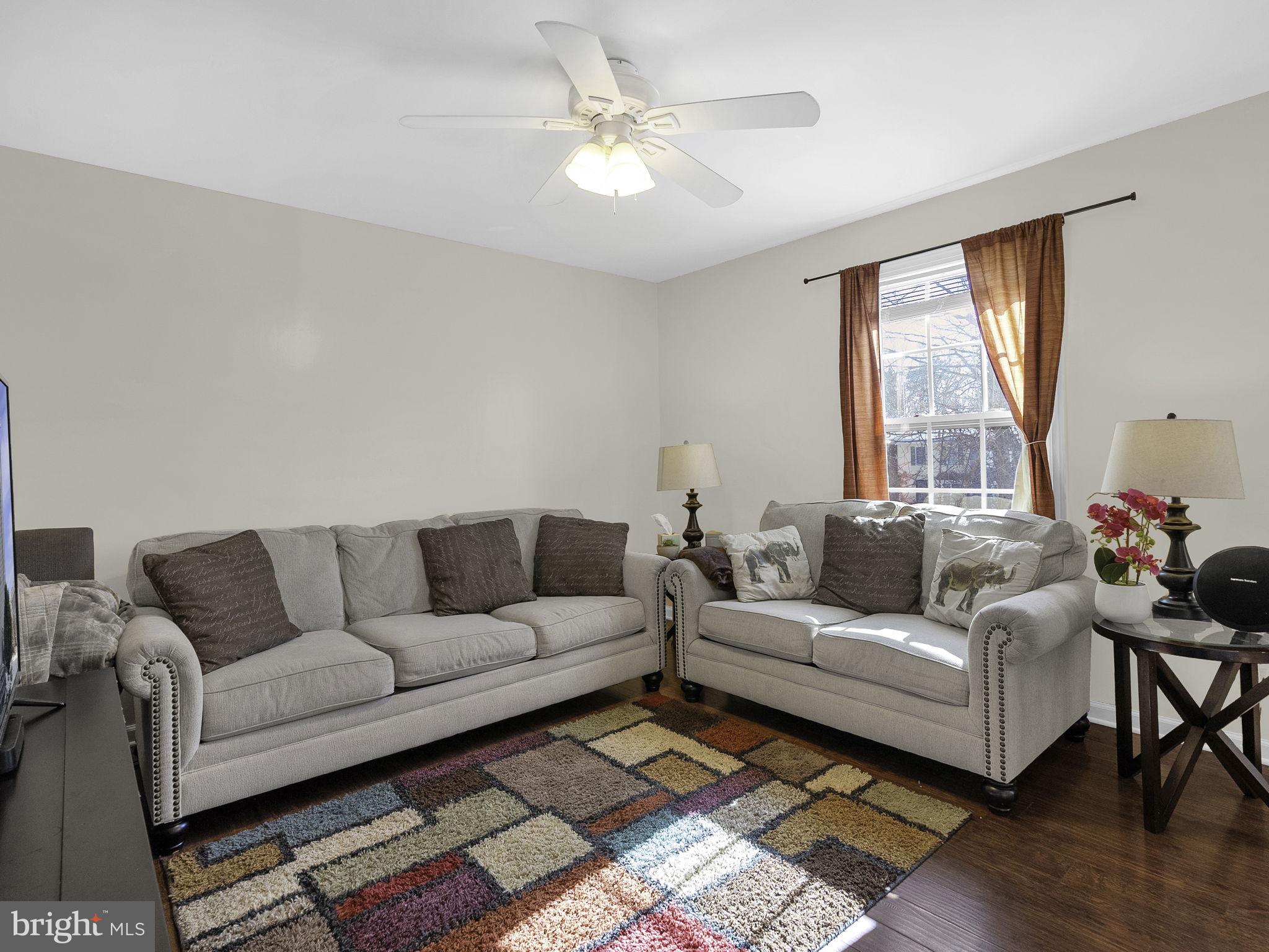 COLONY SQUARE - Residential