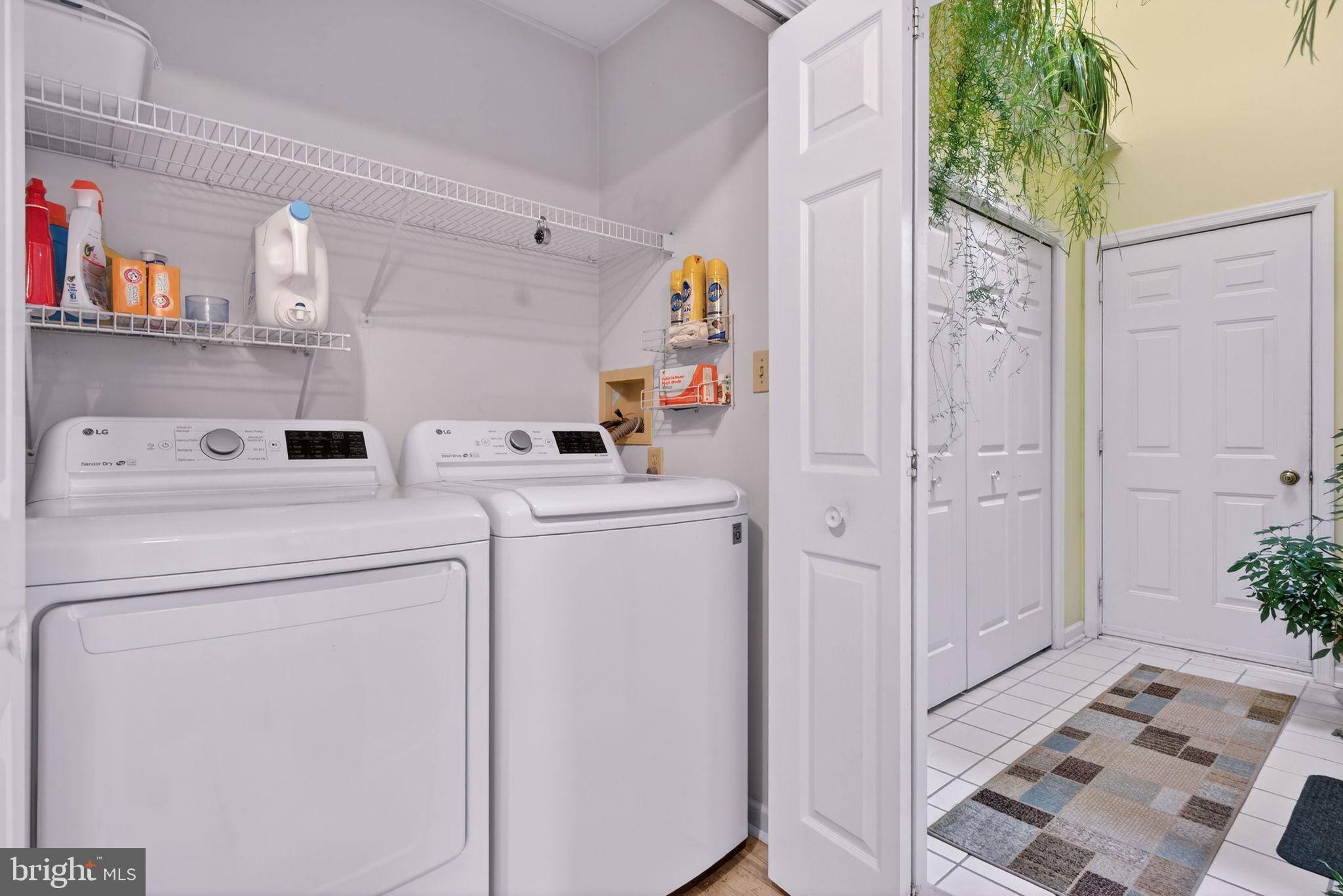 WOODS EDGE - Residential