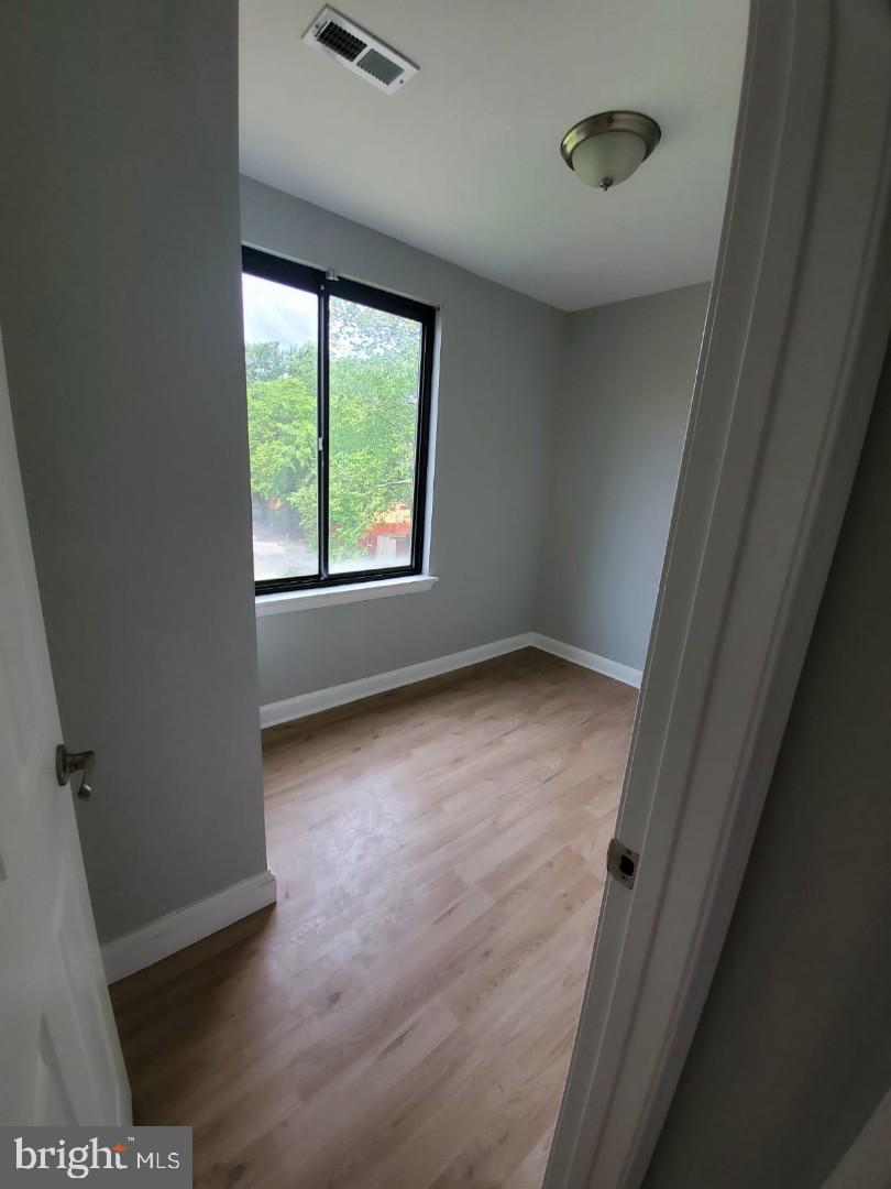 4630 HILLSIDE ROAD SE