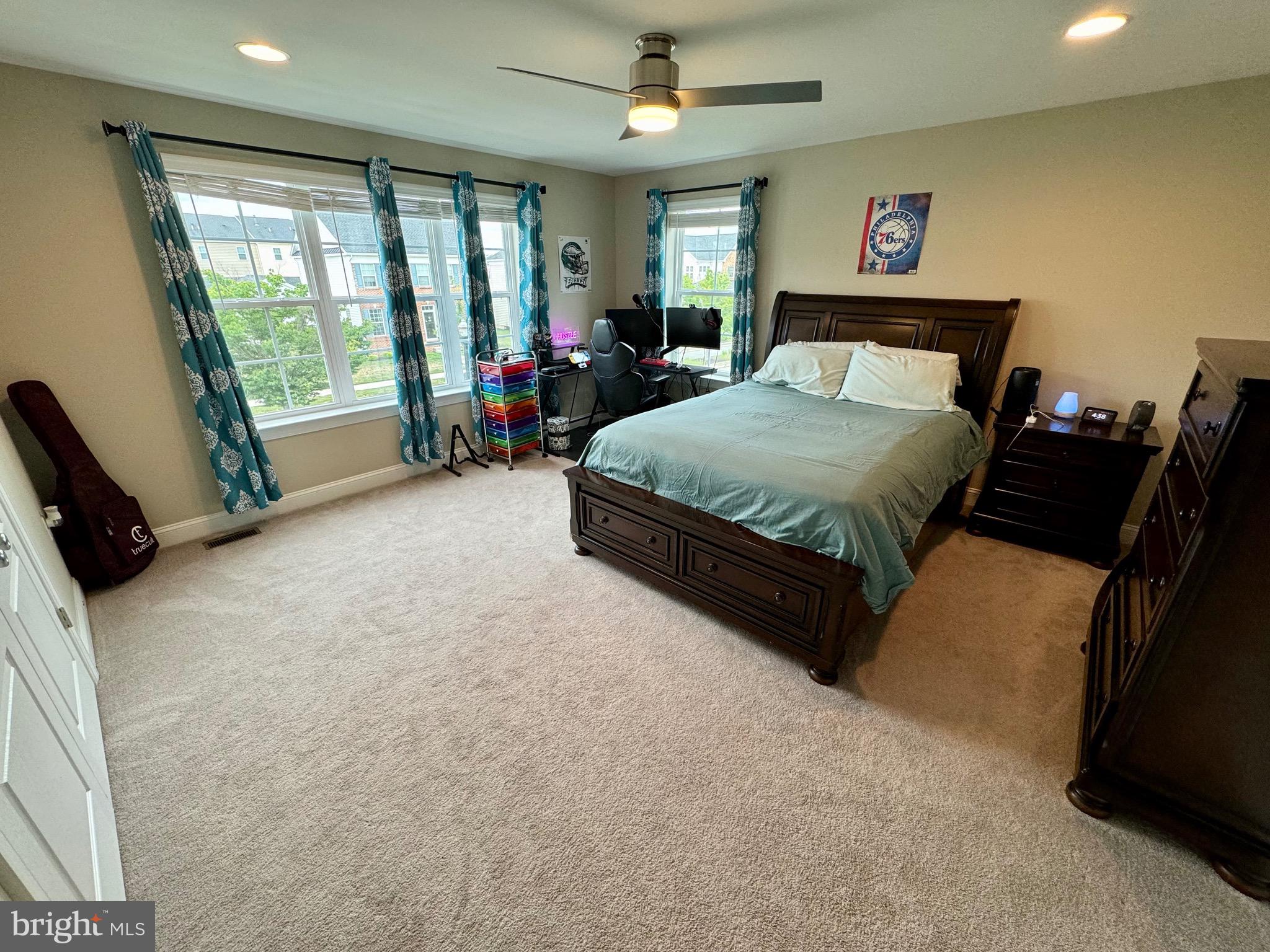 MERIDIAN CROSSING - Residential