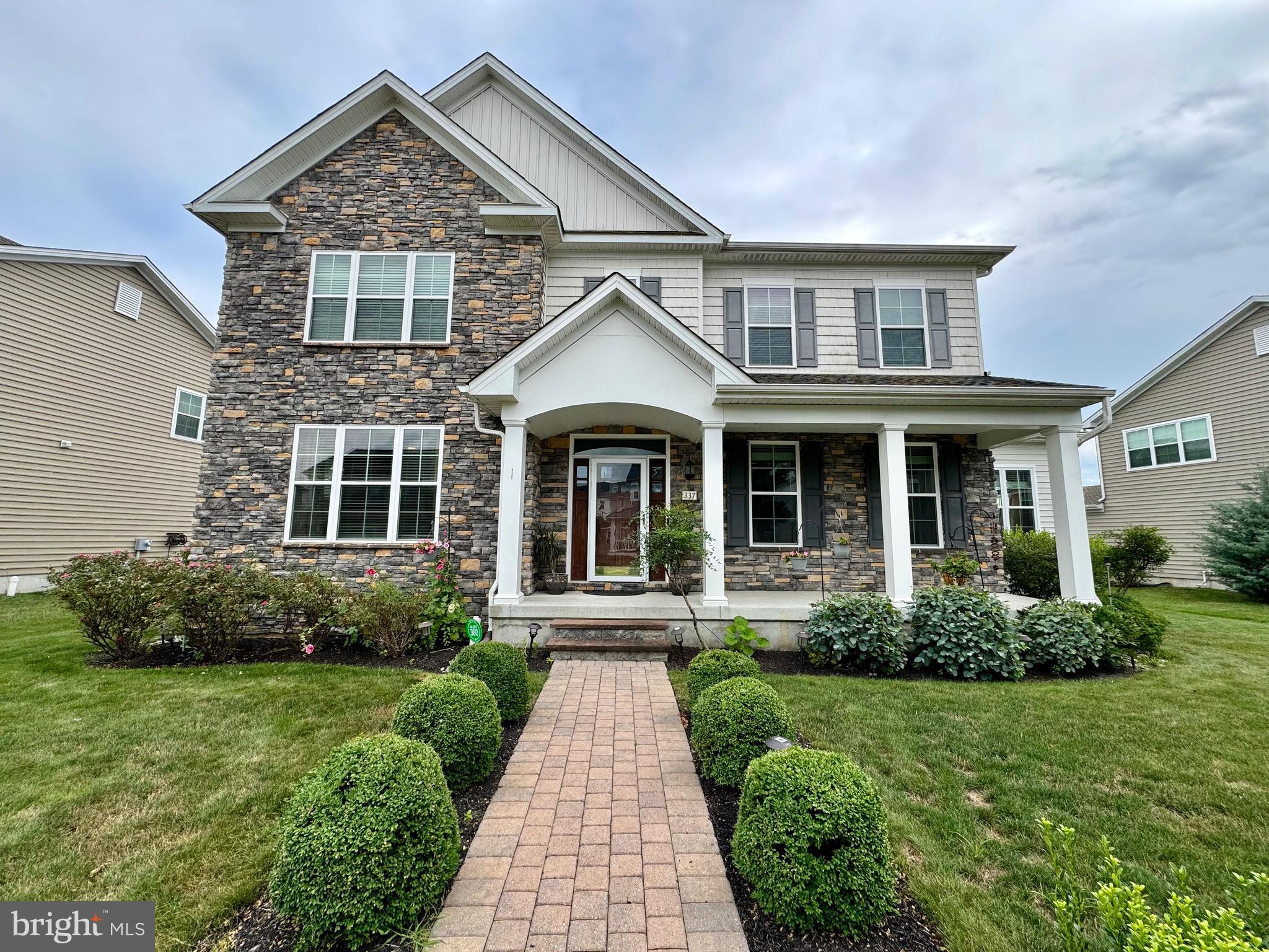 MERIDIAN CROSSING - Residential