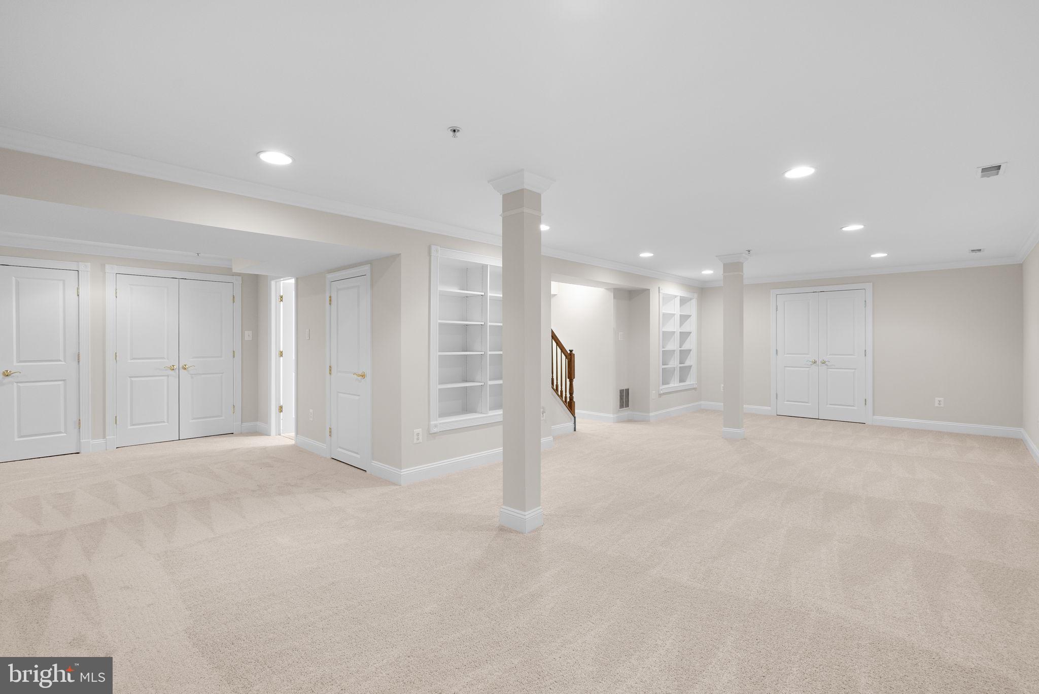 ELLICOTT HILLS - Residential