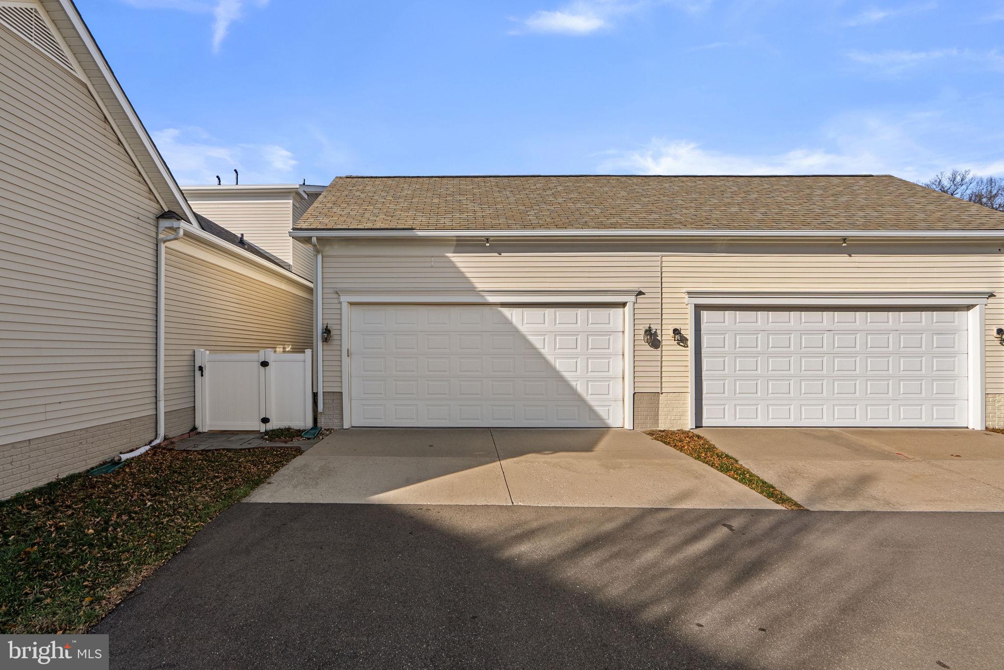 ELLICOTT HILLS - Residential