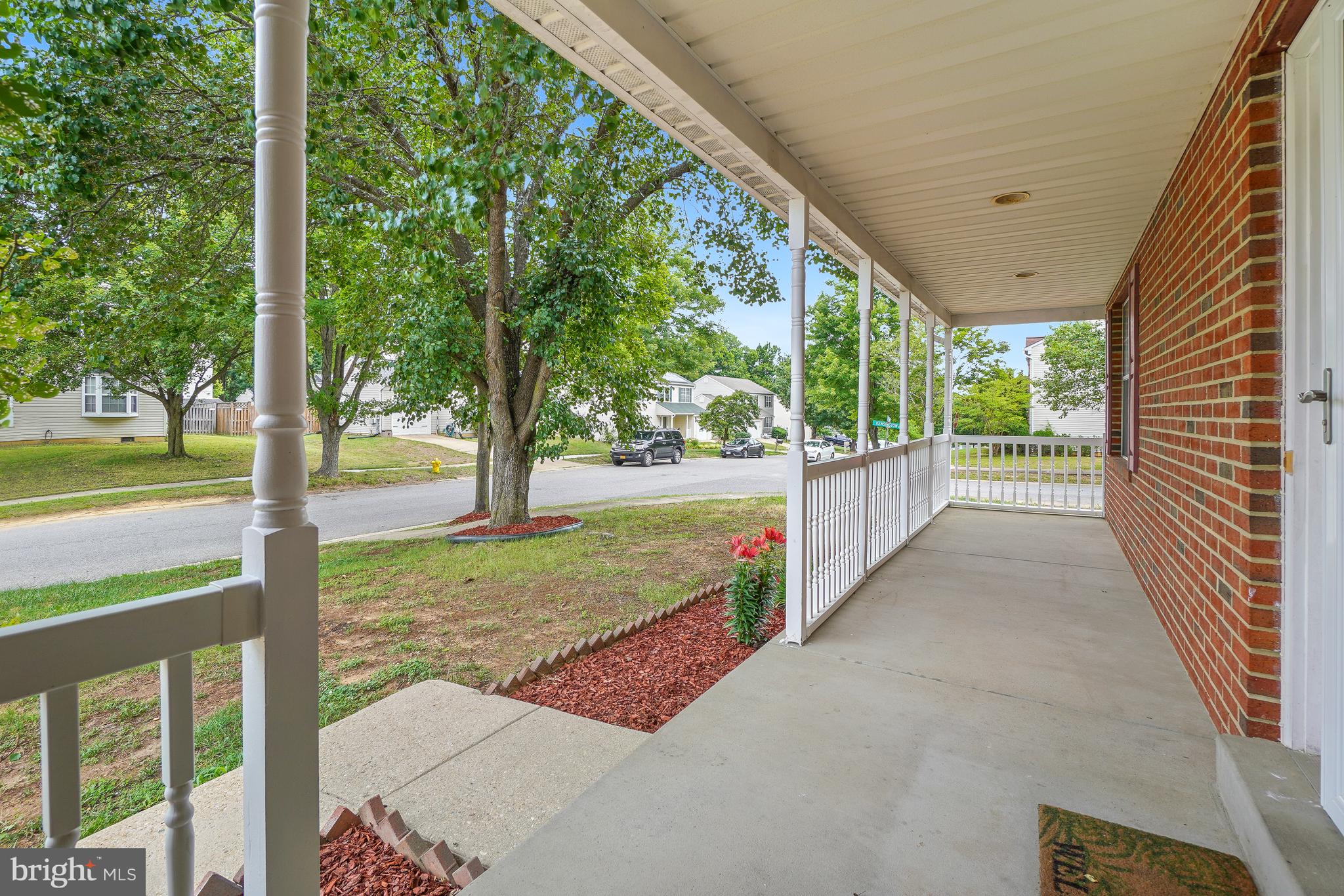 2724 TRED AVON COURT