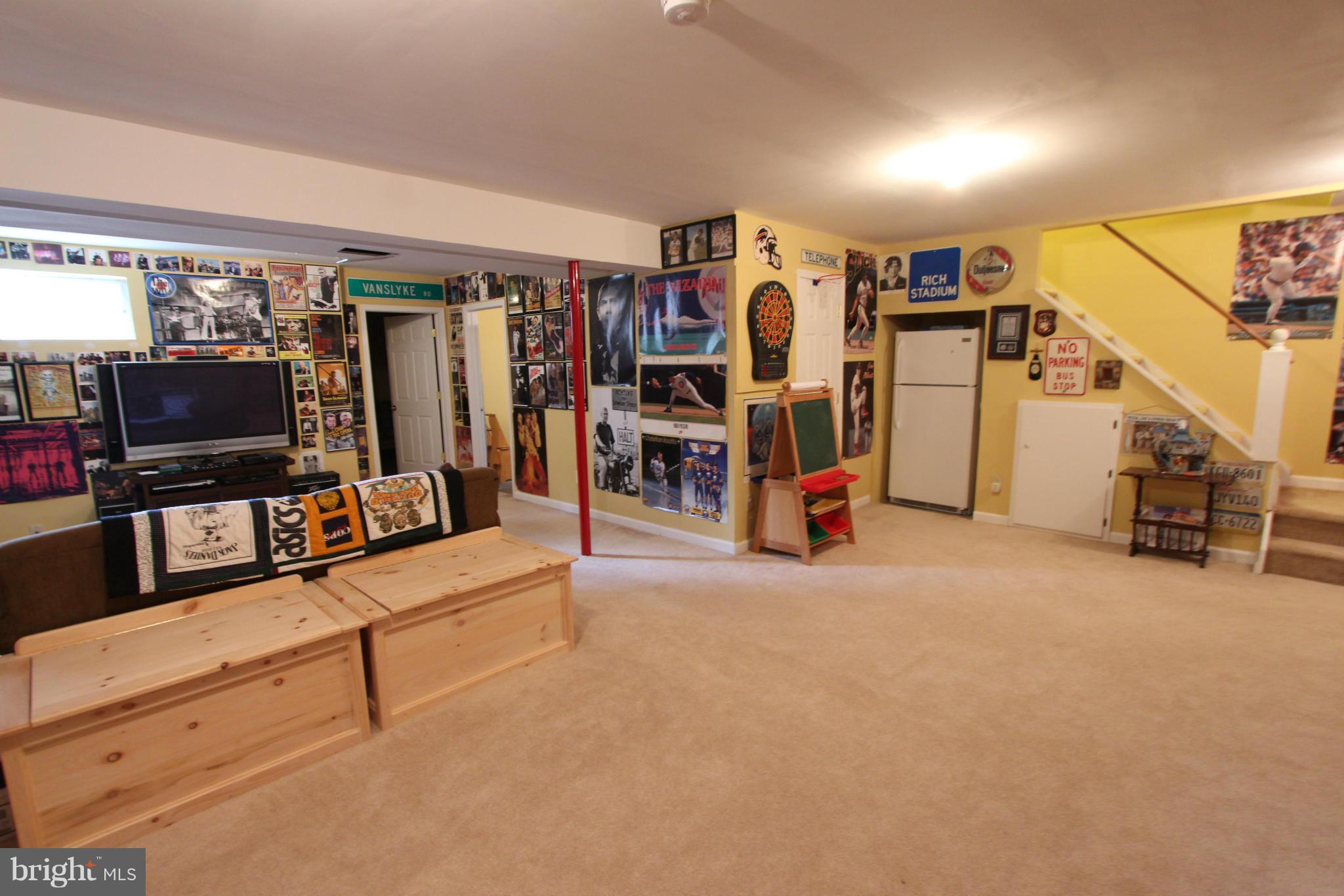 COUNTRYSIDE - Residential