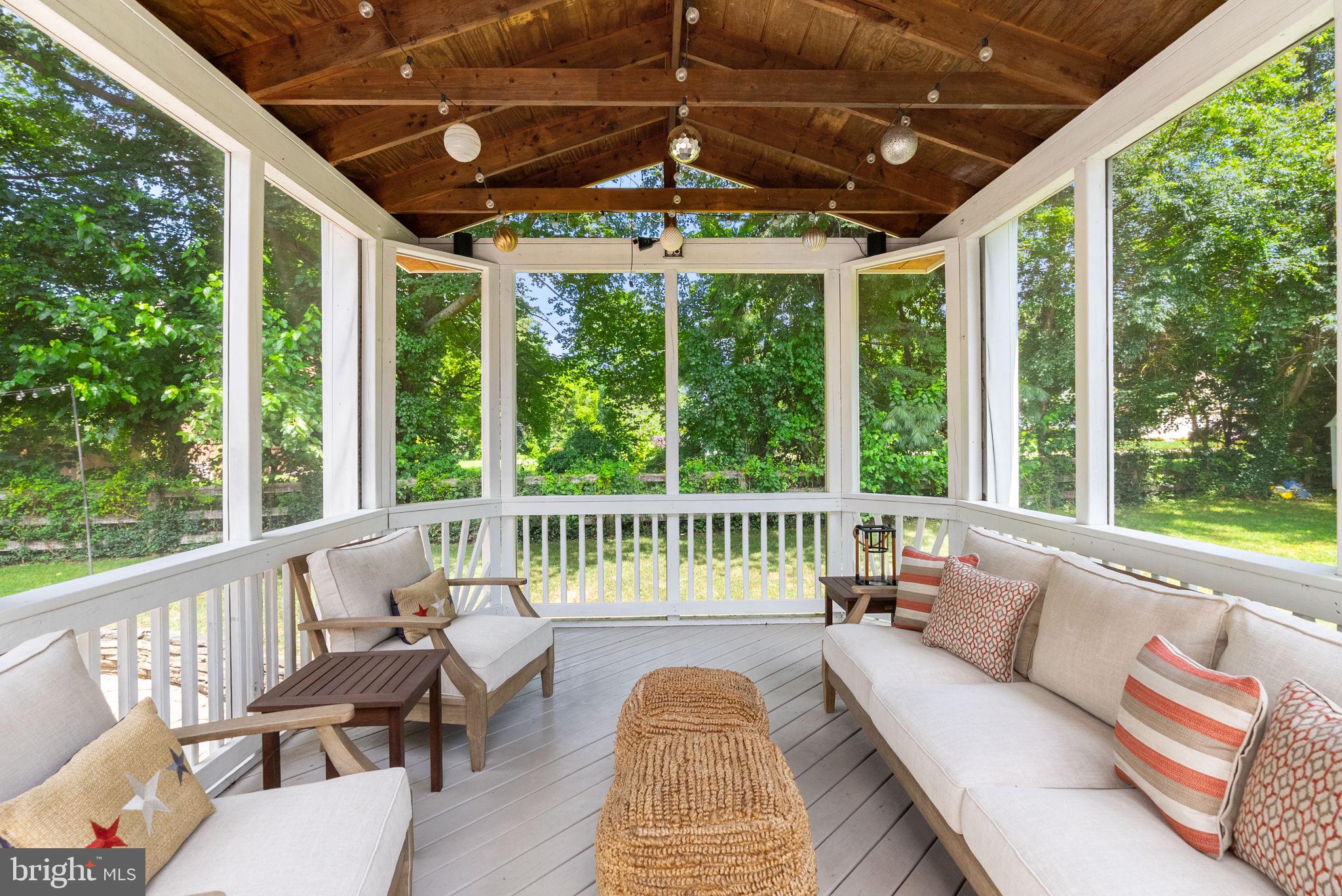 LOCUST GROVE - Residential